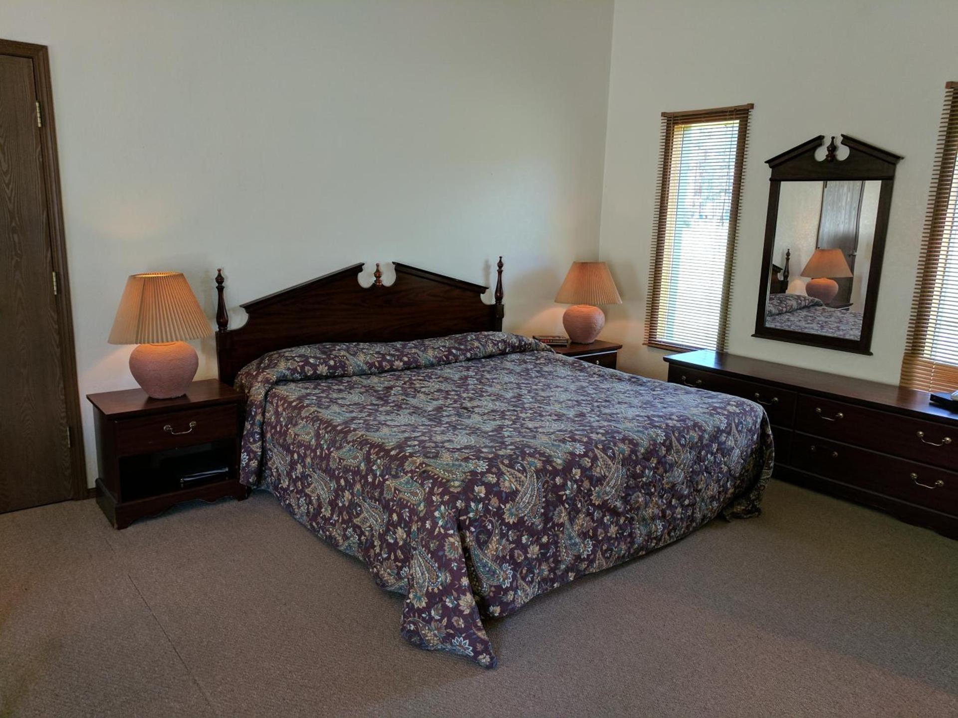 Rock Creek Mercantile & Motel photo 14
