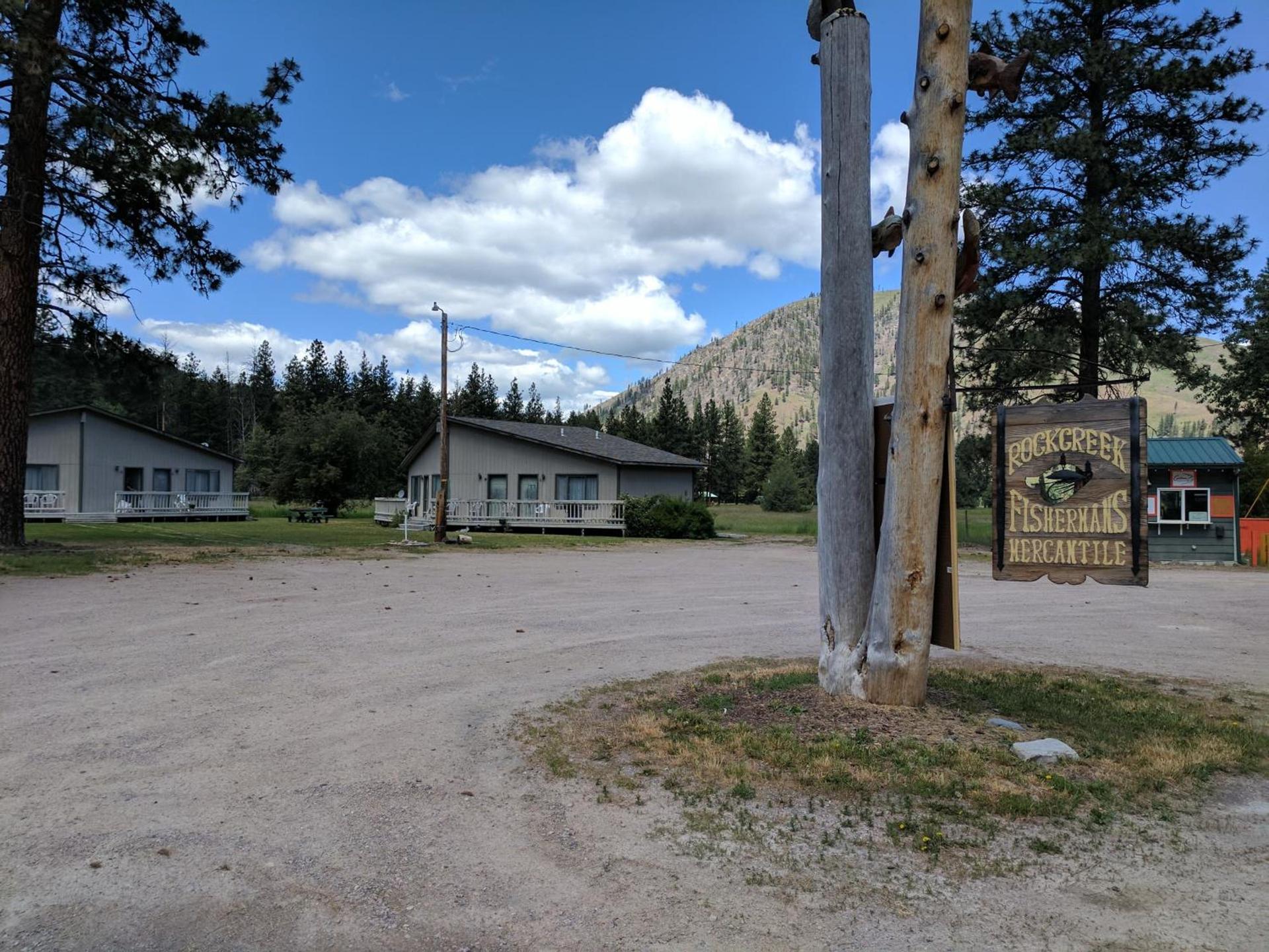 Rock Creek Mercantile & Motel photo 4