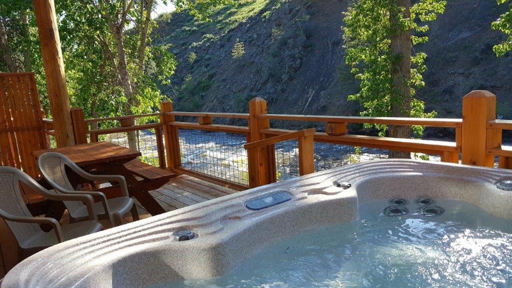 River's Edge Resort photo 2