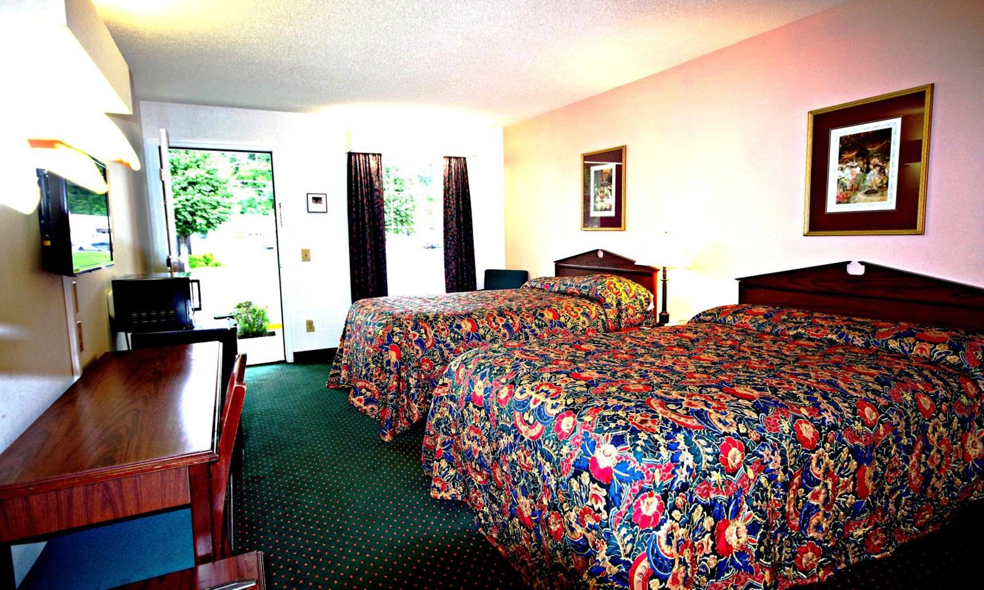 American Motel - Lenoir photo 39
