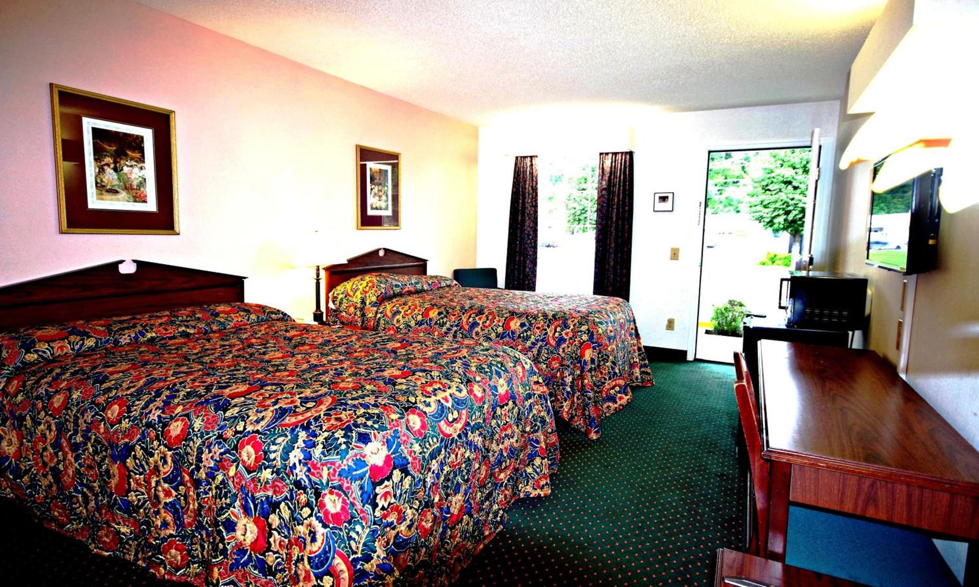 American Motel - Lenoir photo 33