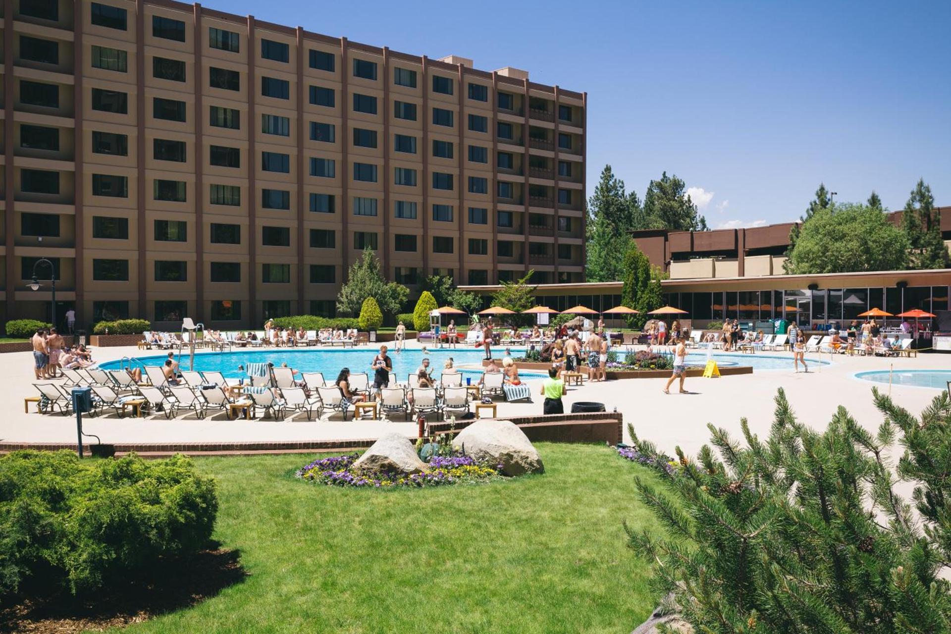 Golden Nugget Lake Tahoe photo 2