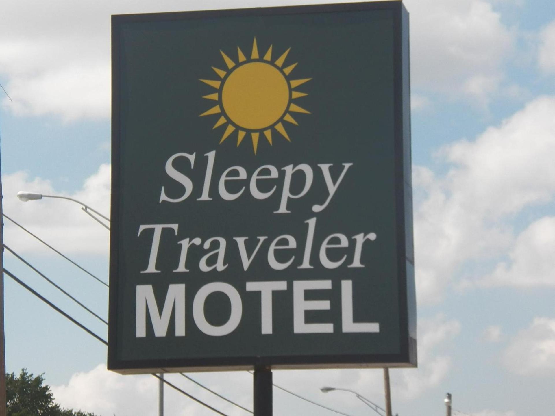 Sleepy Traveler Motel photo 34