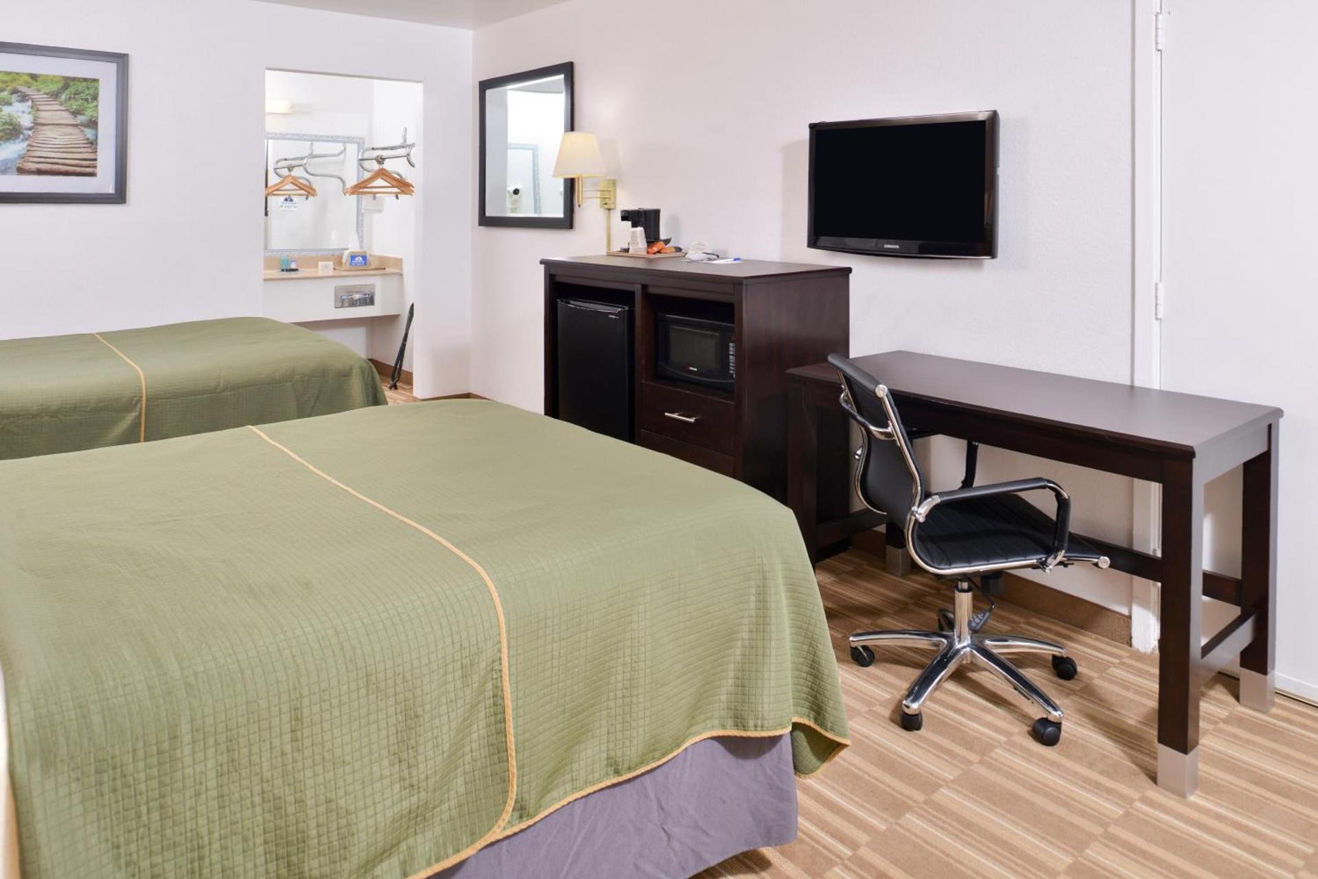 Americas Best Value Inn Clute photo 20