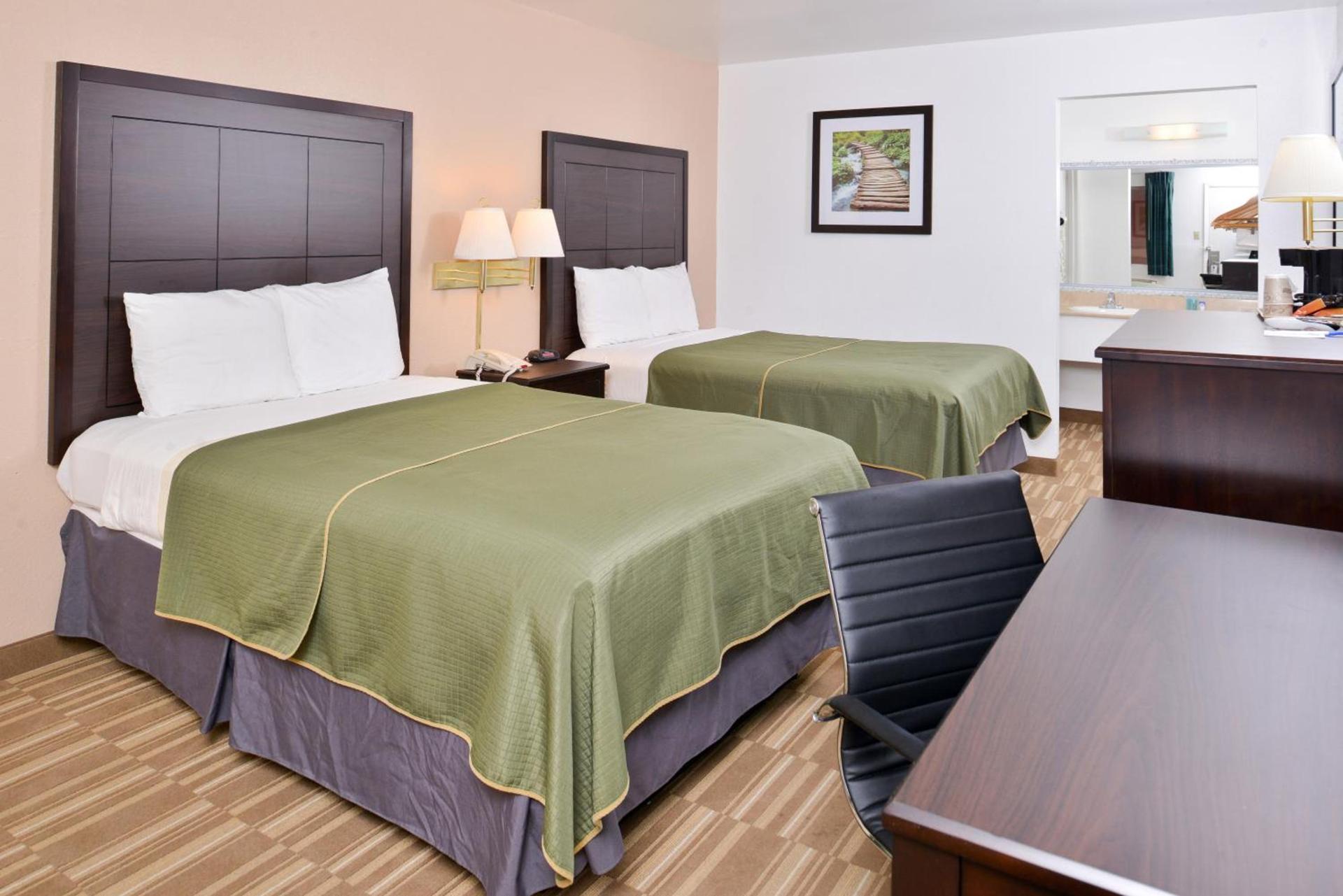 Americas Best Value Inn Clute photo 19