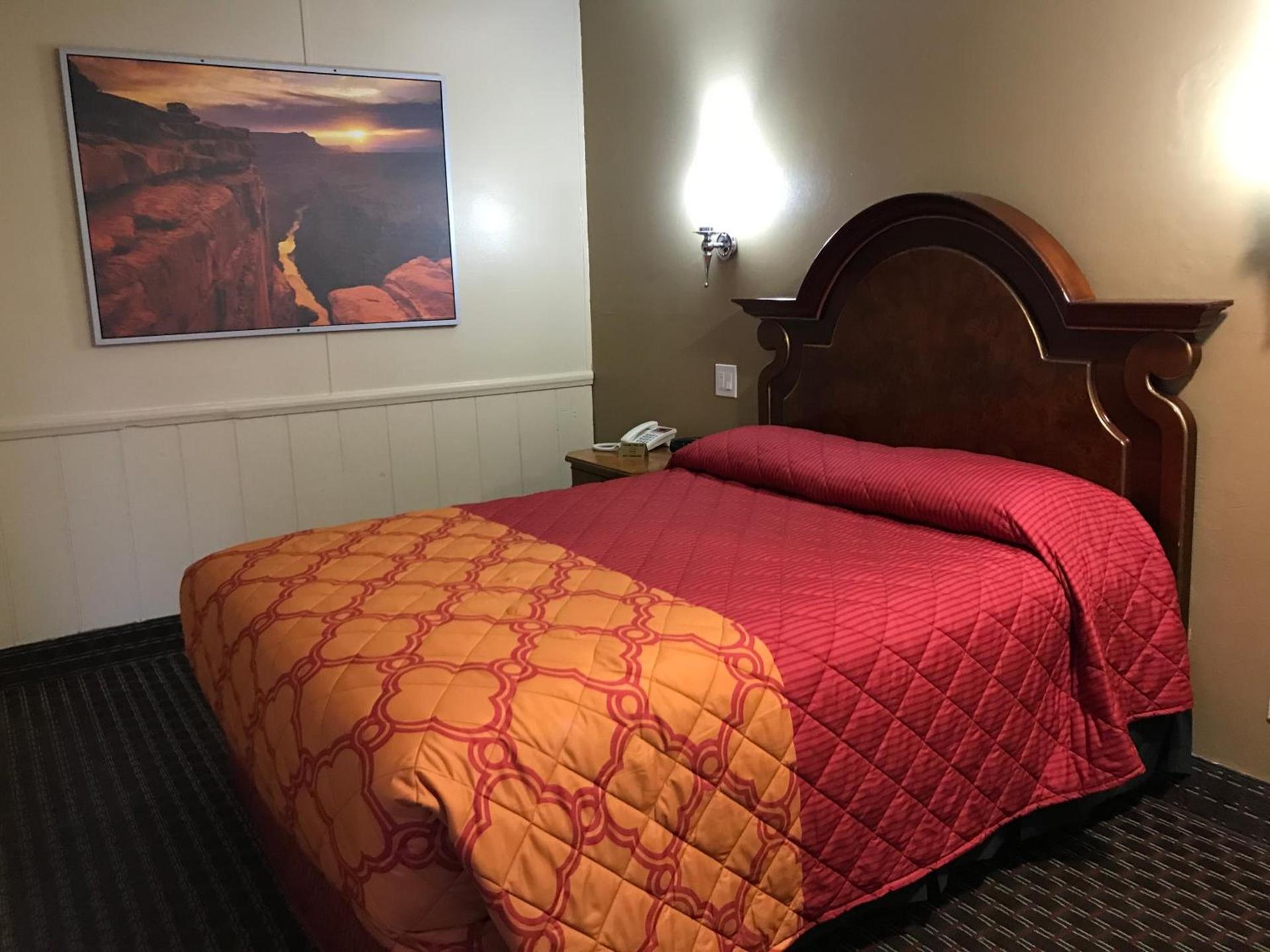 A Fisher's Inn Motel photo 39