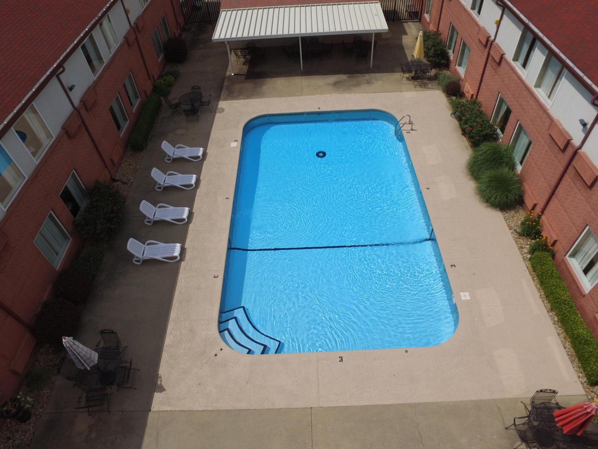 THE BRANSINN Entertainment District photo 19