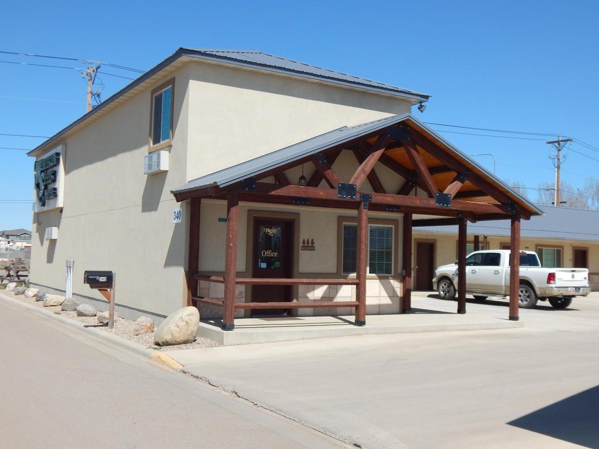 Winterton Suites photo 7