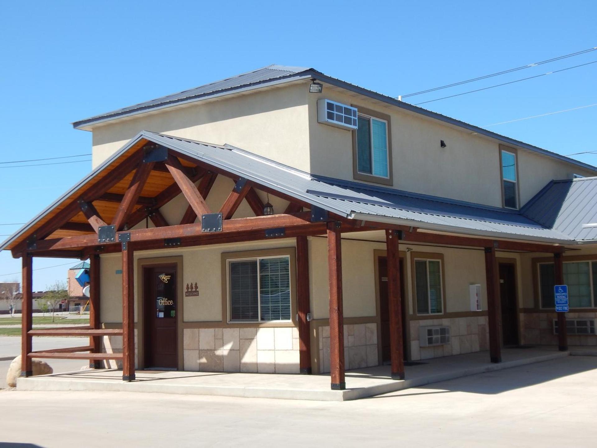 Winterton Suites photo 6