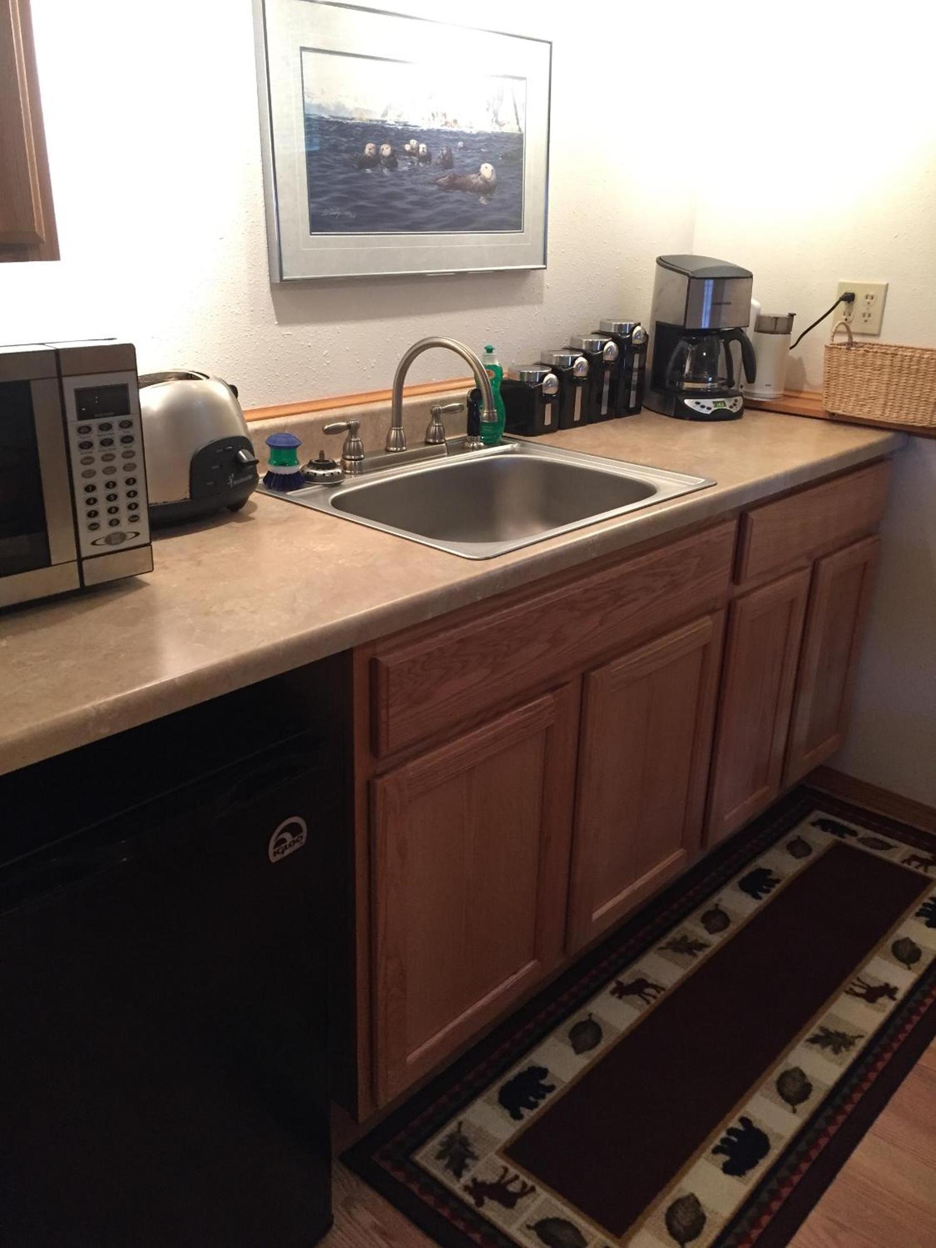 Bears Den Alaska Lodging photo 12