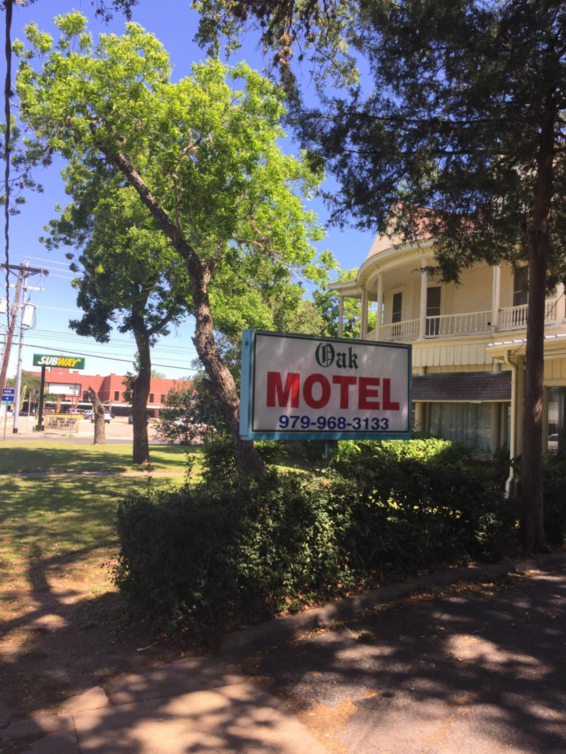 The Oak Motel photo 36
