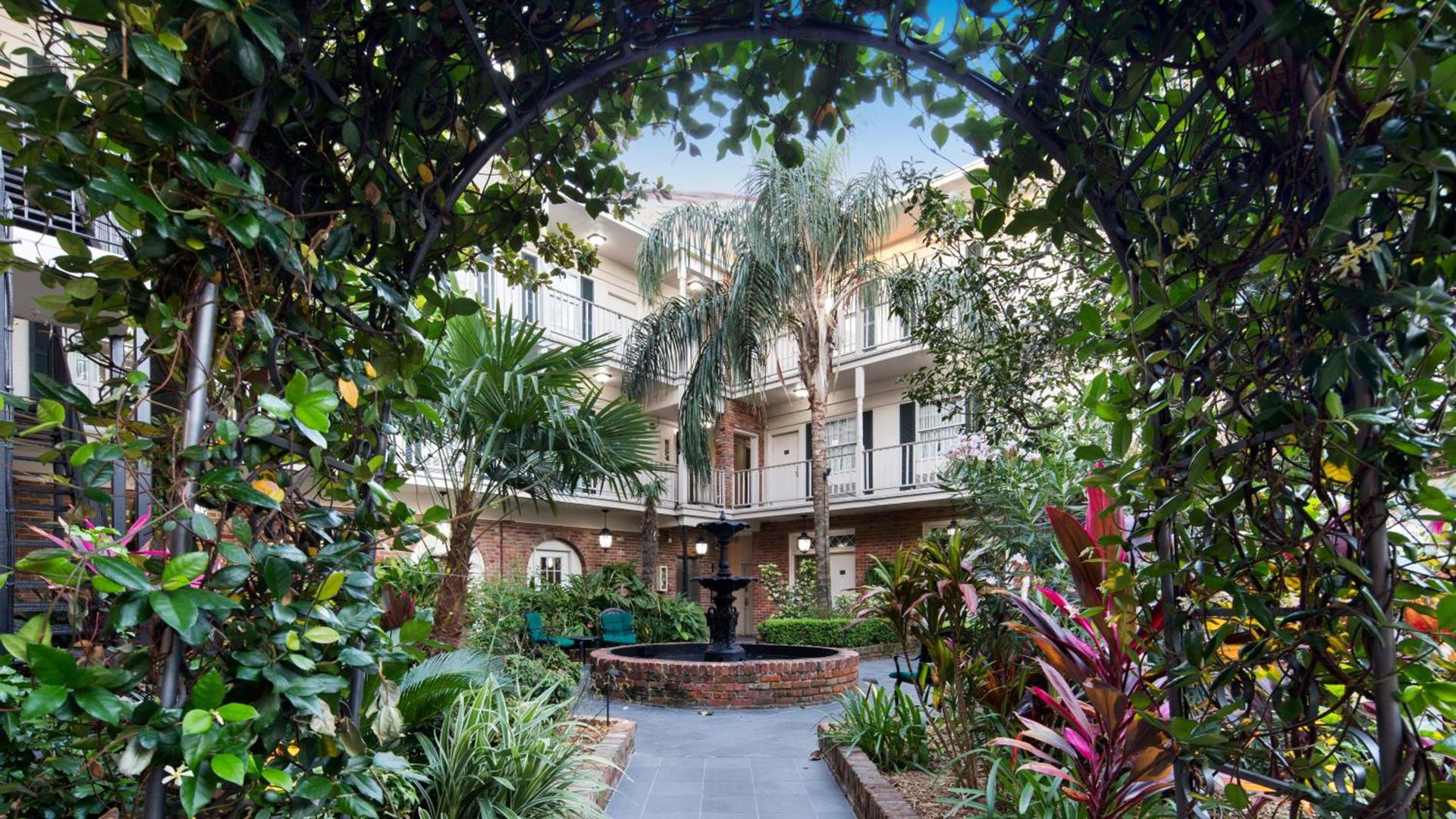 Best Western Plus French Quarter Courtyard Hotel photo 41