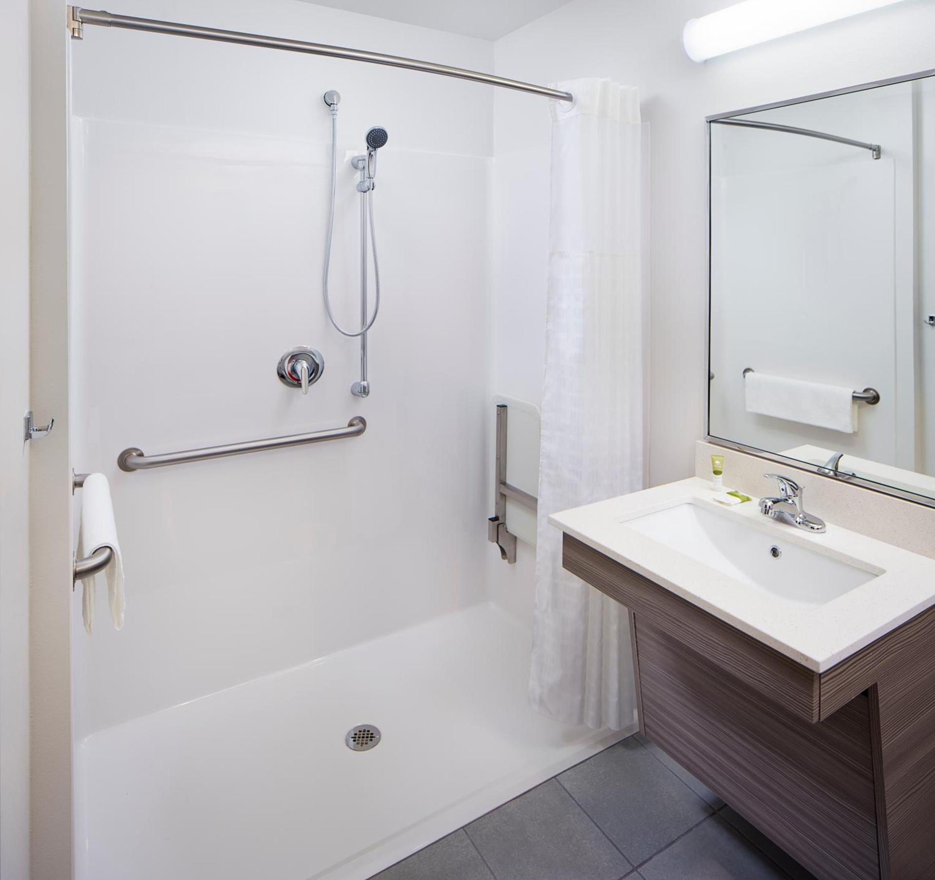 WoodSpring Suites Seattle Everett photo 16