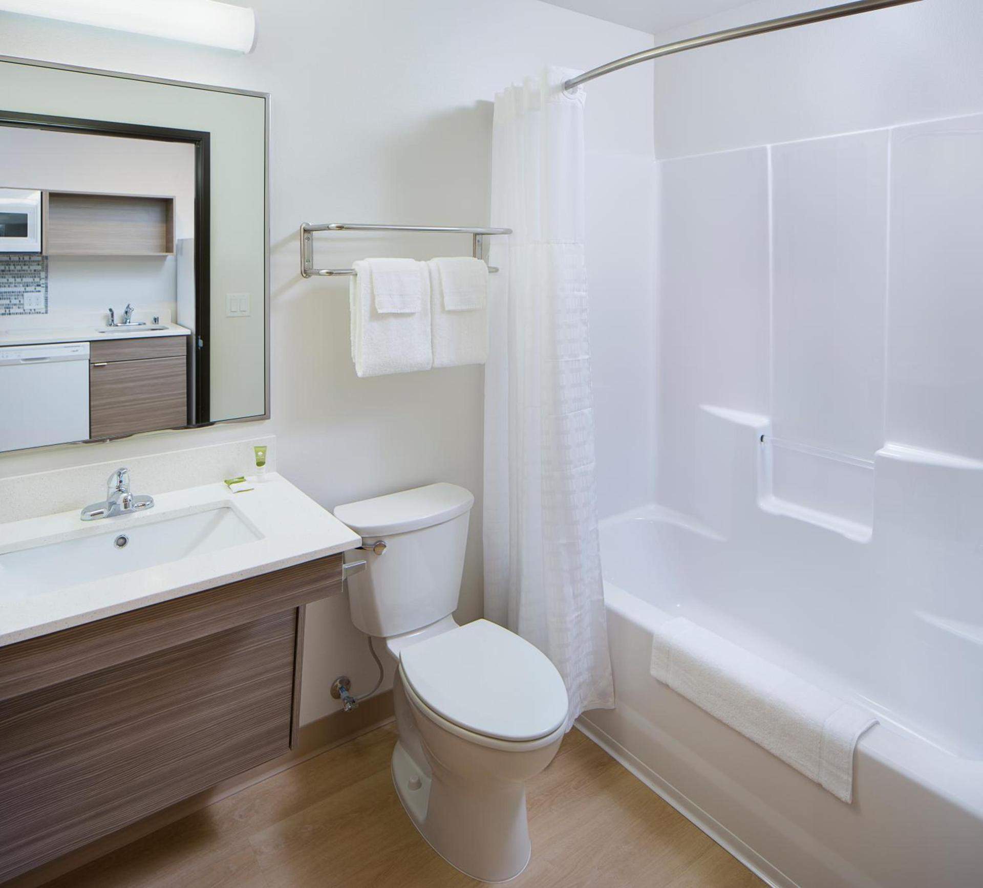 WoodSpring Suites Seattle Everett photo 17