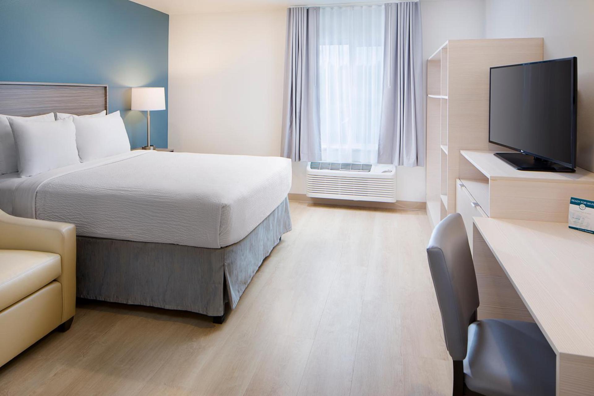 WoodSpring Suites Seattle Everett photo 9