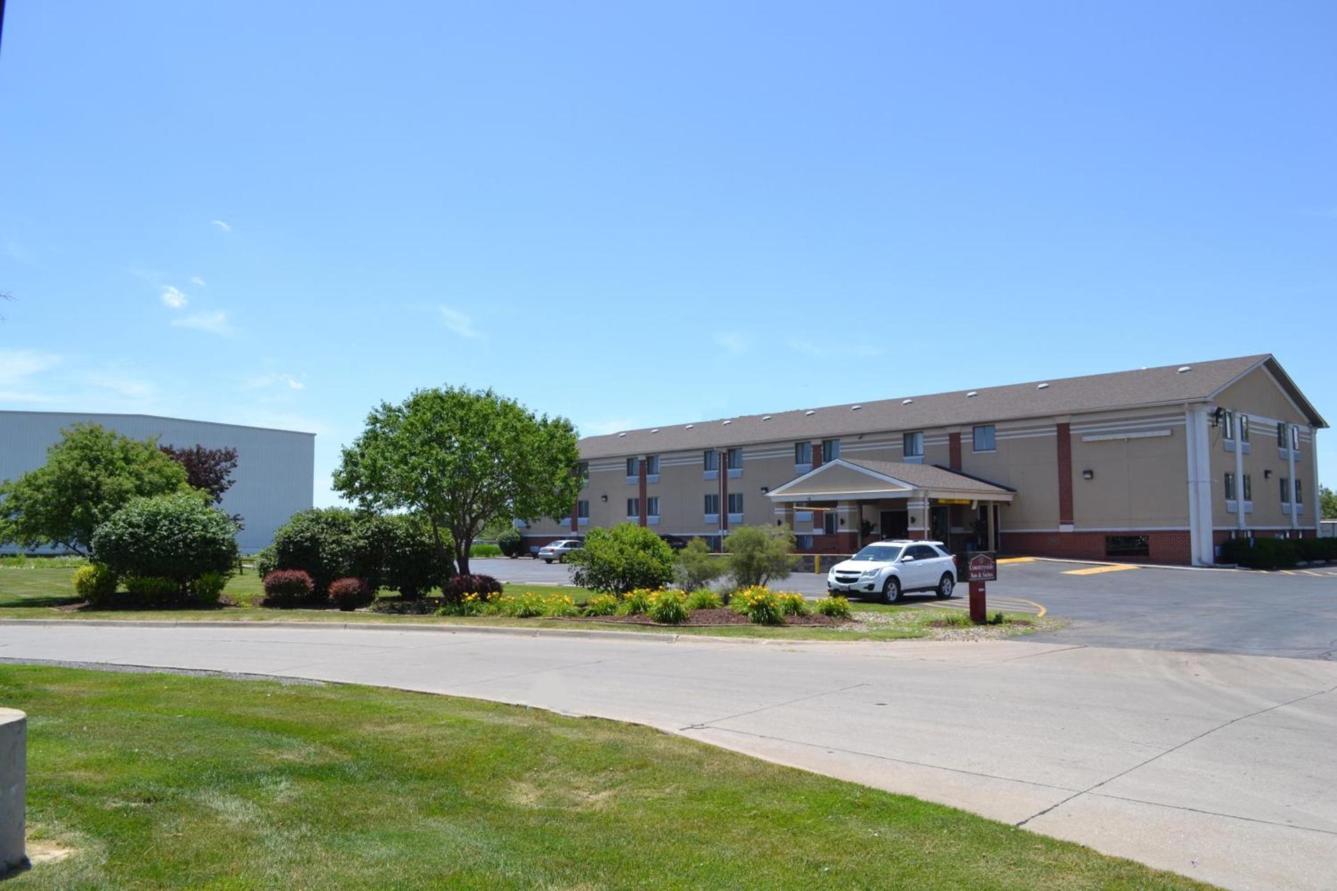 Countryside Inn & Suites Omaha East-Council Bluffs IA photo 3