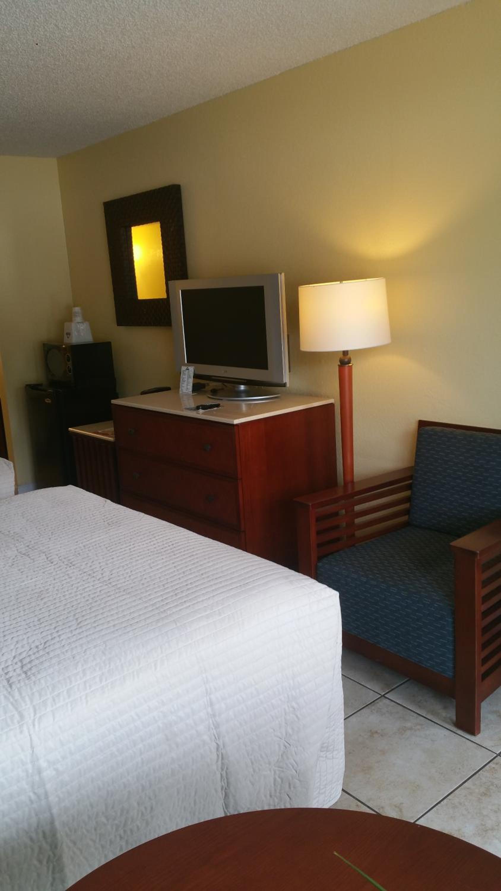 Days Inn by Wyndham Cocoa Cruiseport West At I-95/524 photo 73