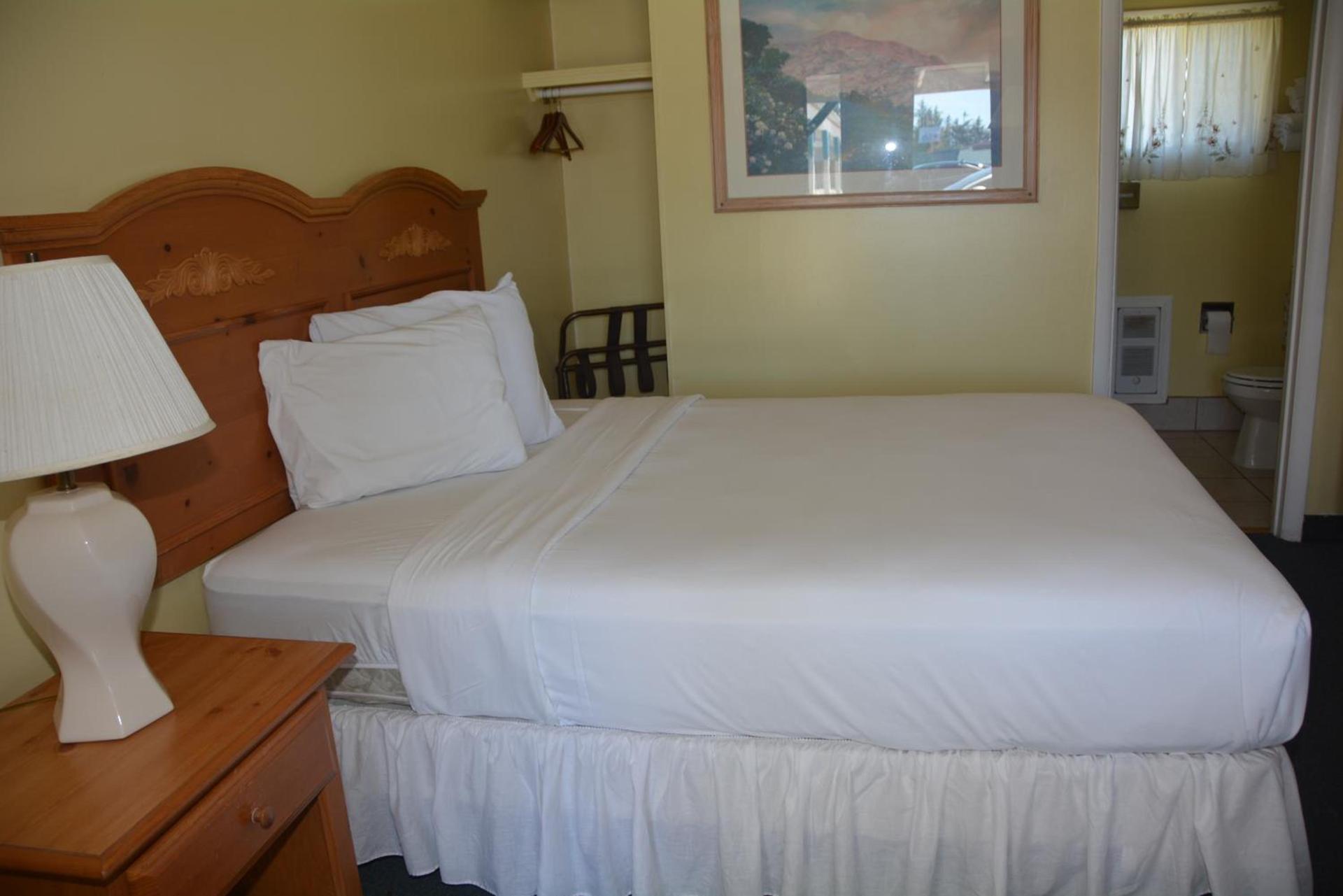 Pacific Sunset Inn photo 10