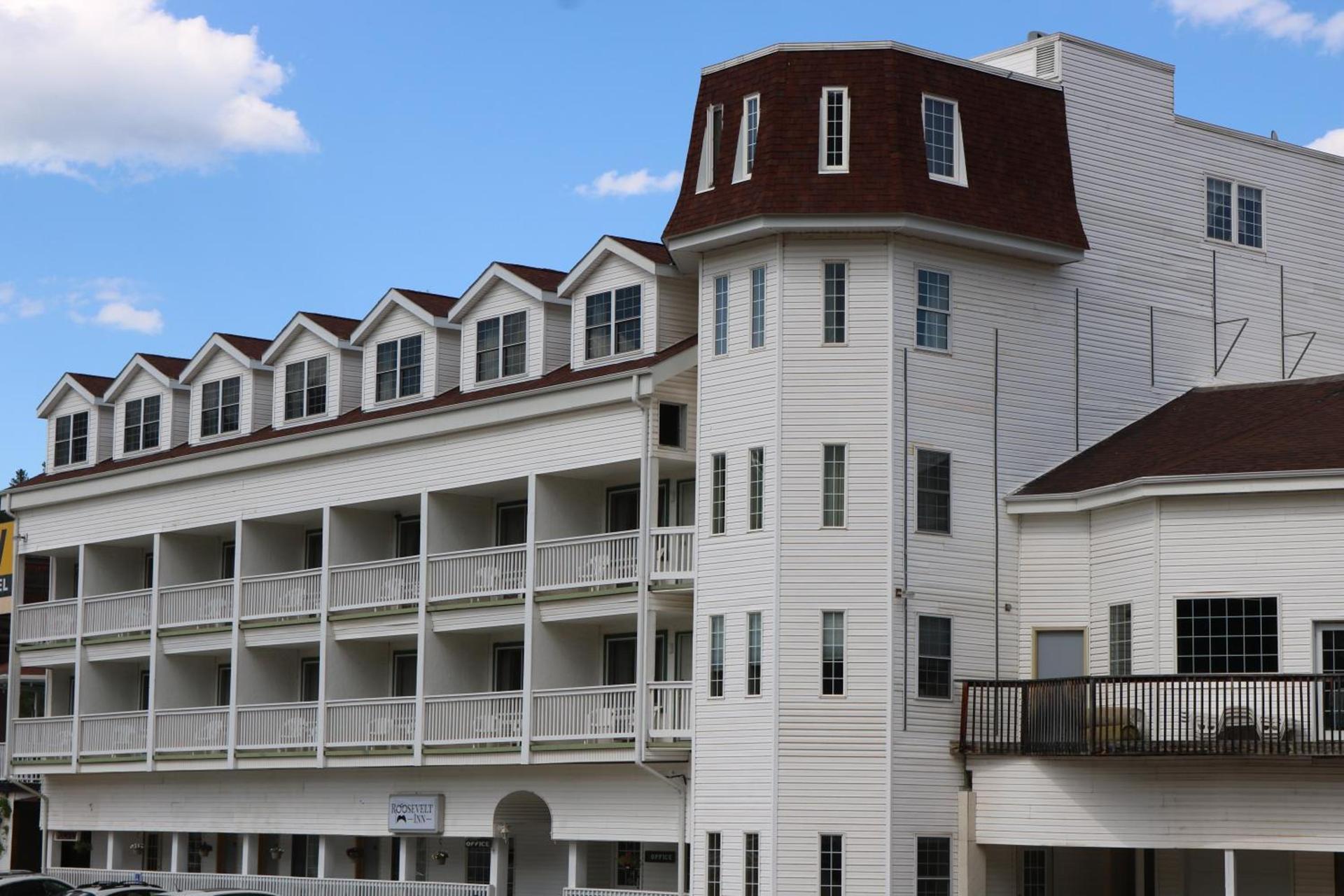 Roosevelt Inn Mount Rushmore photo 49