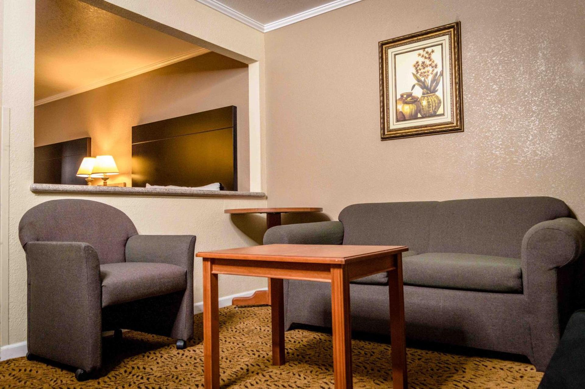 Executive Inn & Suites Sacramento photo 7