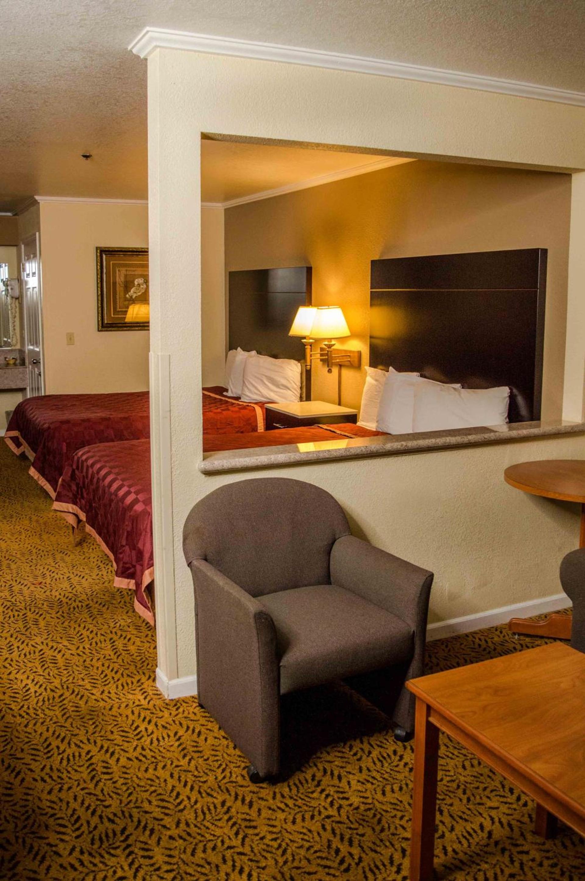 Executive Inn & Suites Sacramento photo 9