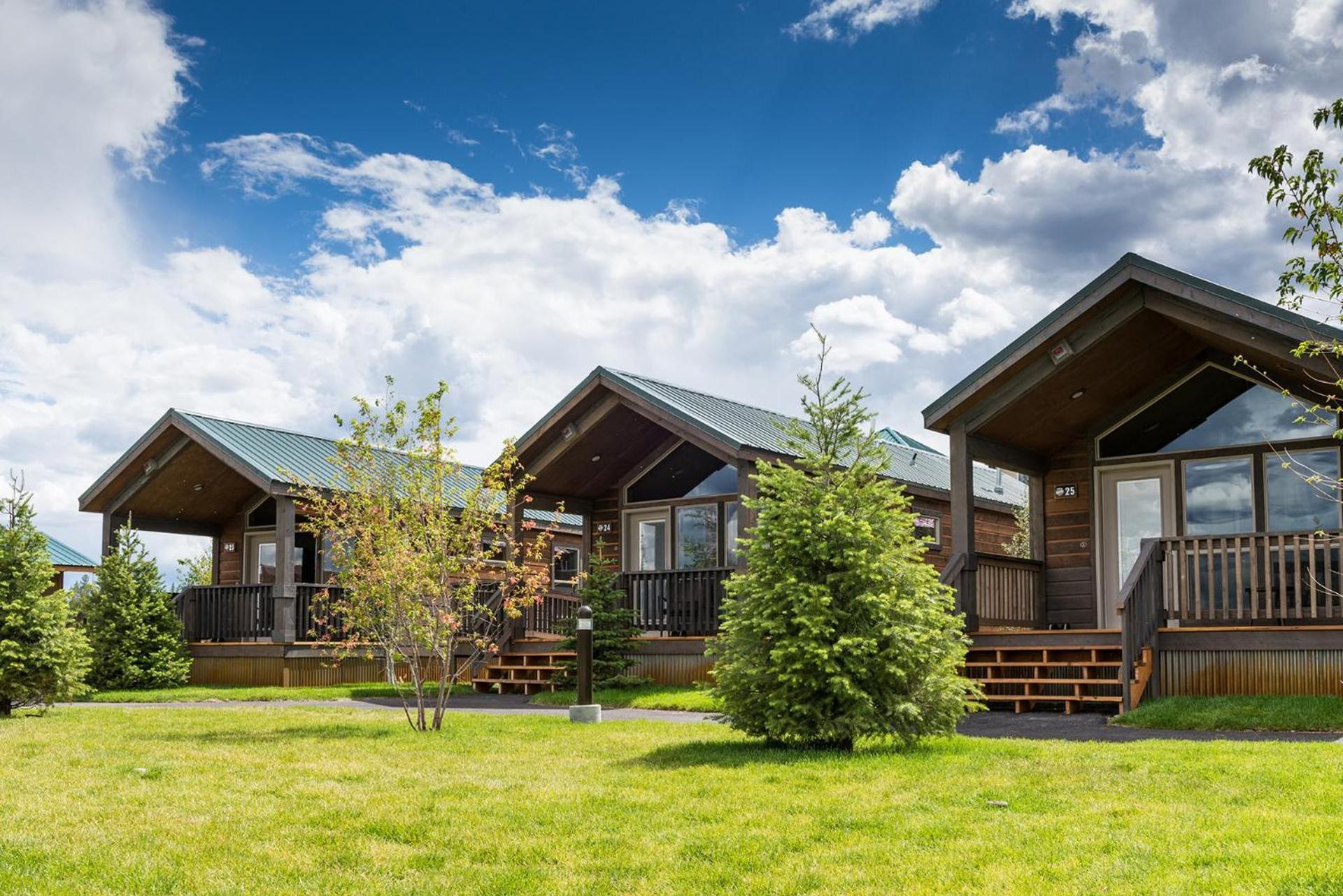 Explorer Cabins at Yellowstone photo 19