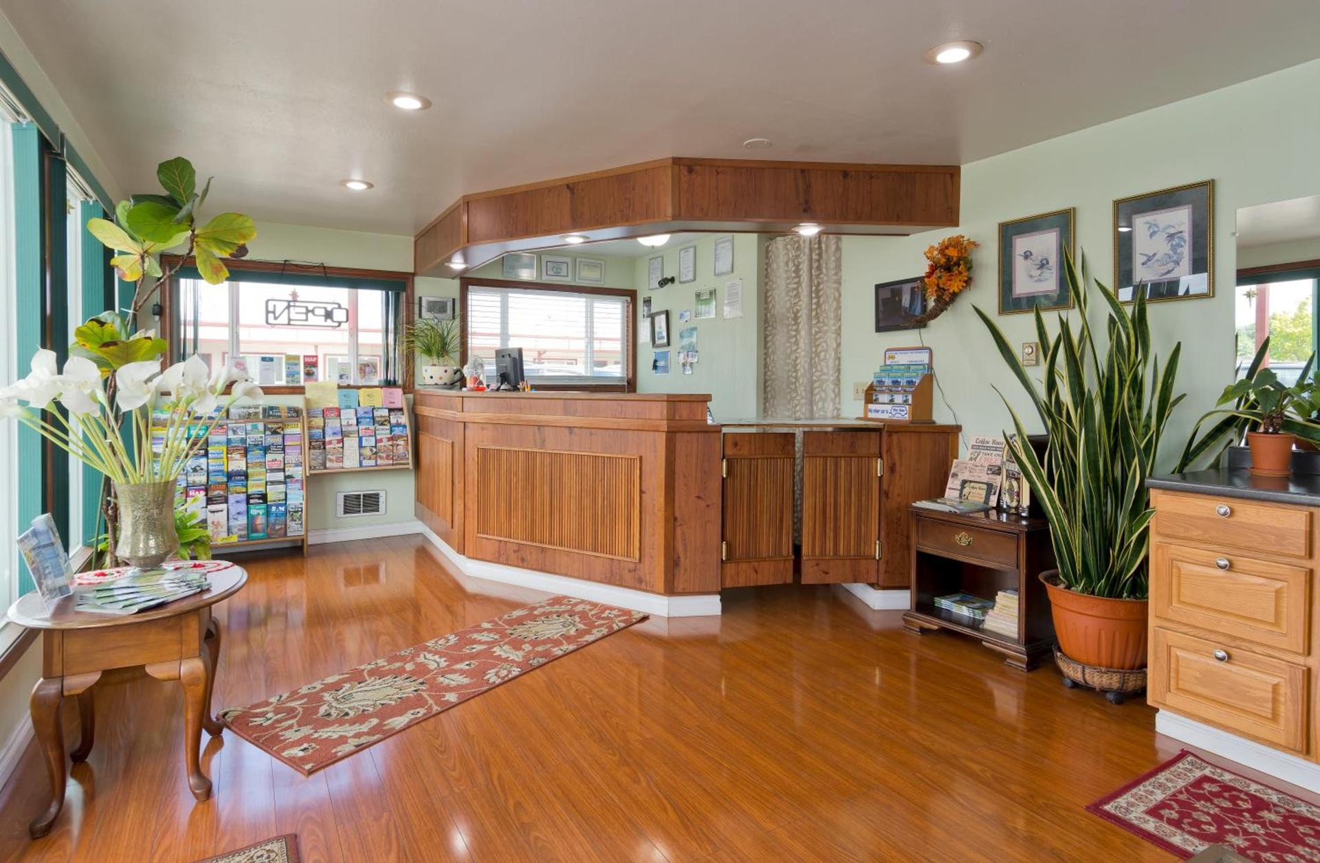Flagstone Motel photo 4