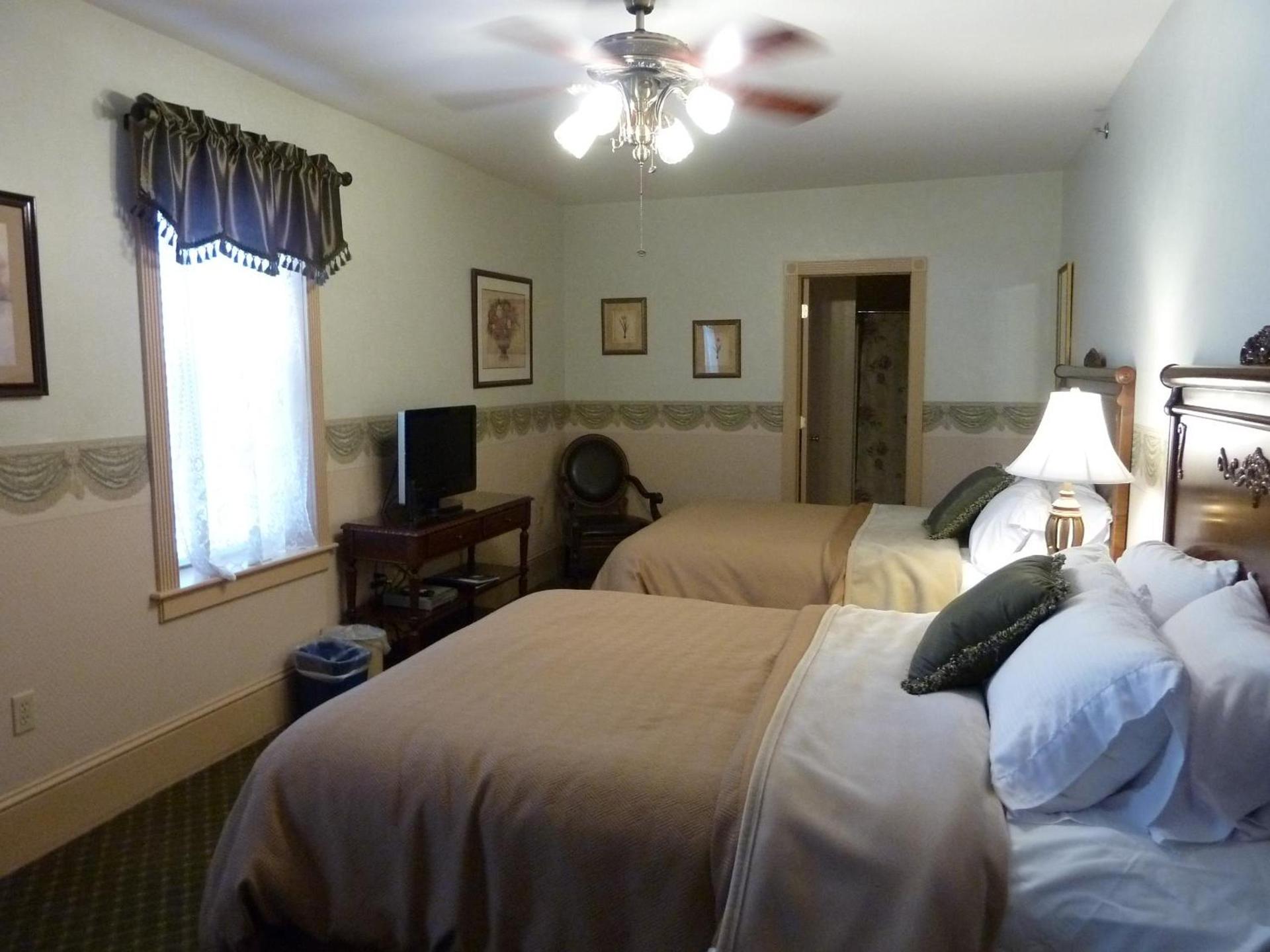 The Inn at Jim Thorpe photo 9