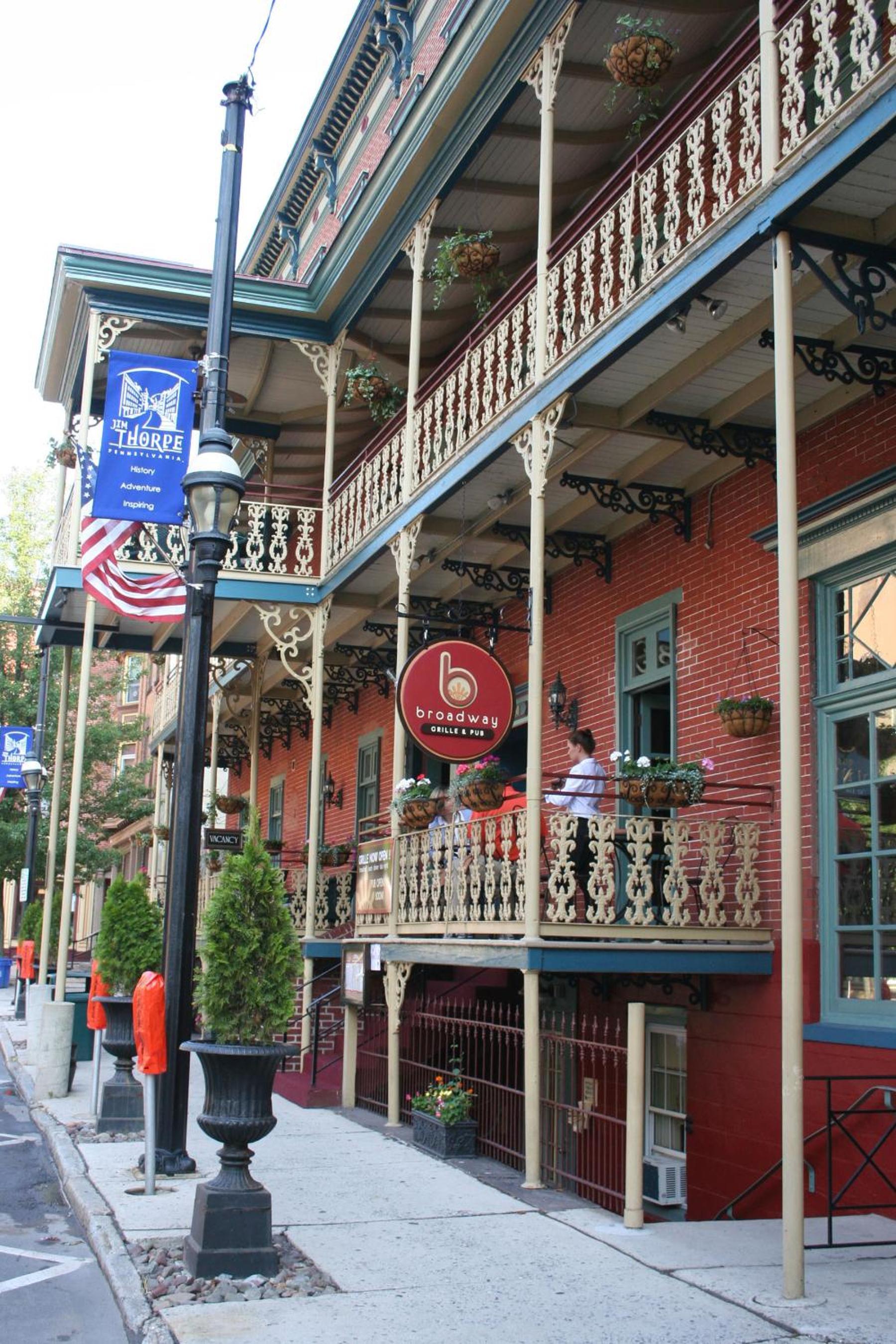 The Inn at Jim Thorpe photo 2