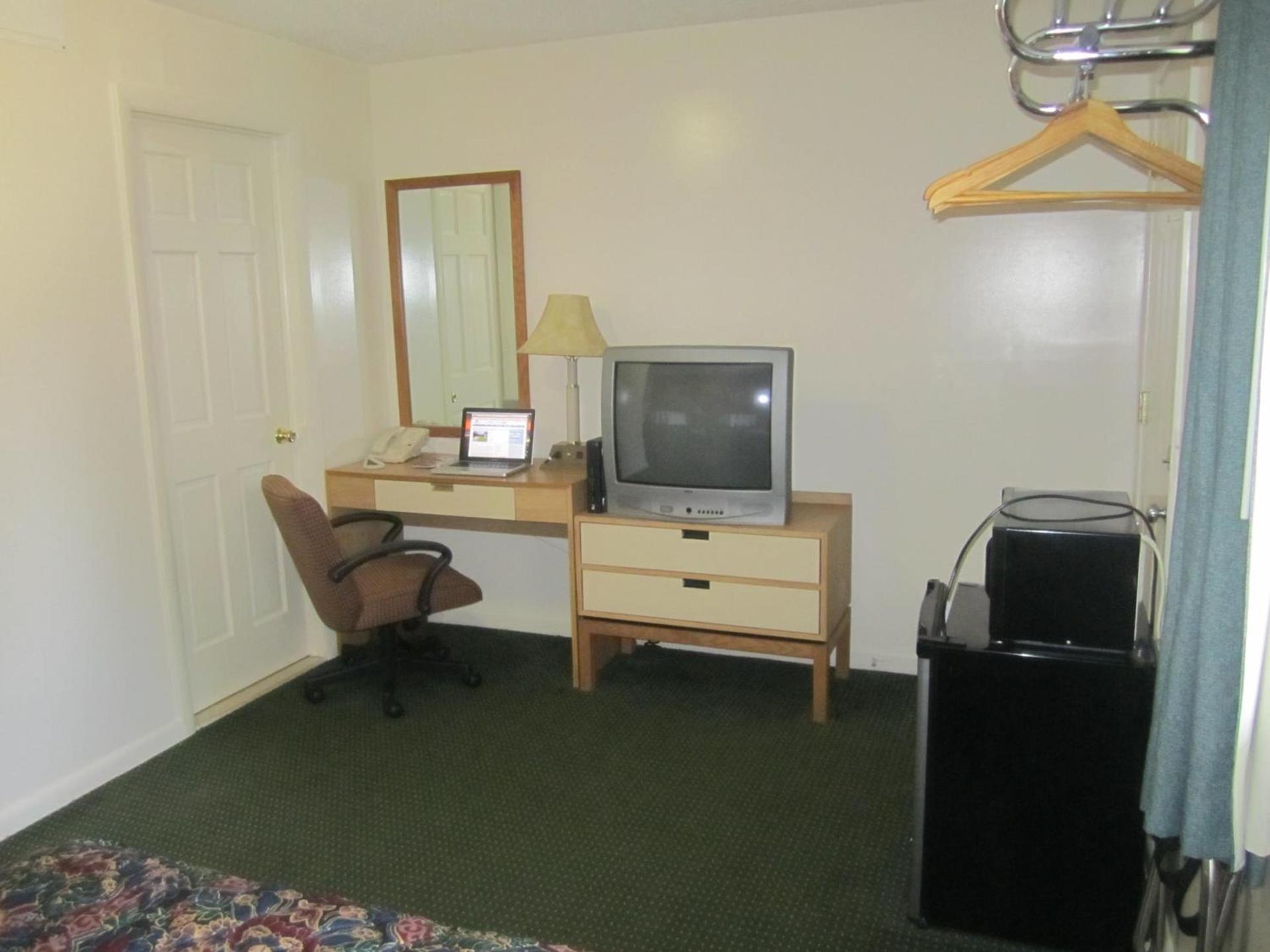 Best Way Inn photo 17