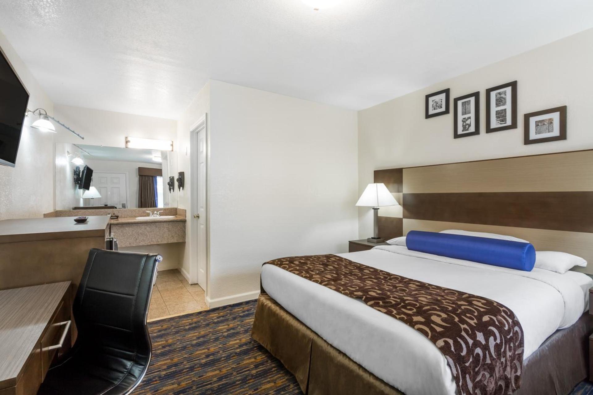 Howard Johnson By Wyndham Berkeley photo 25