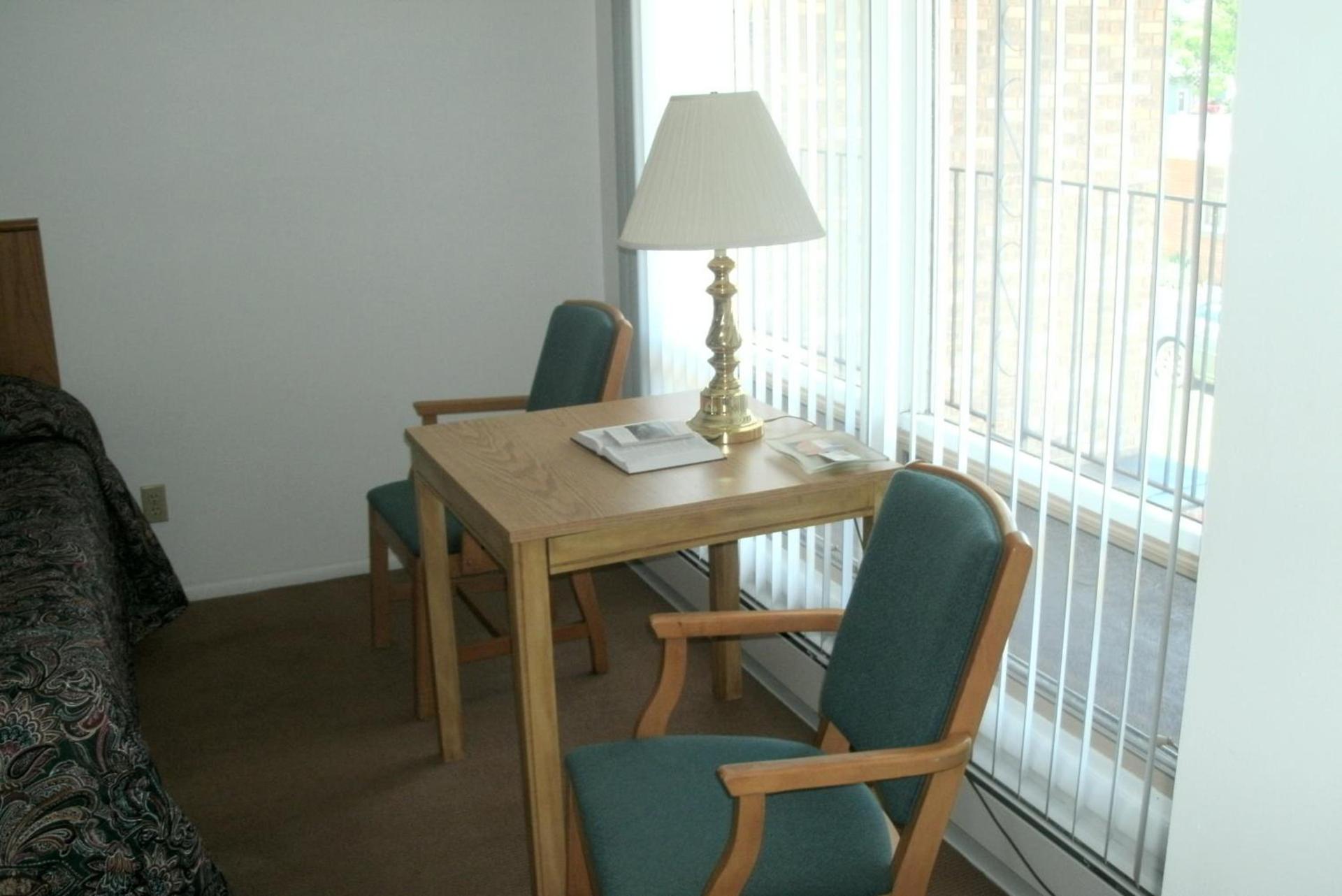 Budget Host Inn photo 17