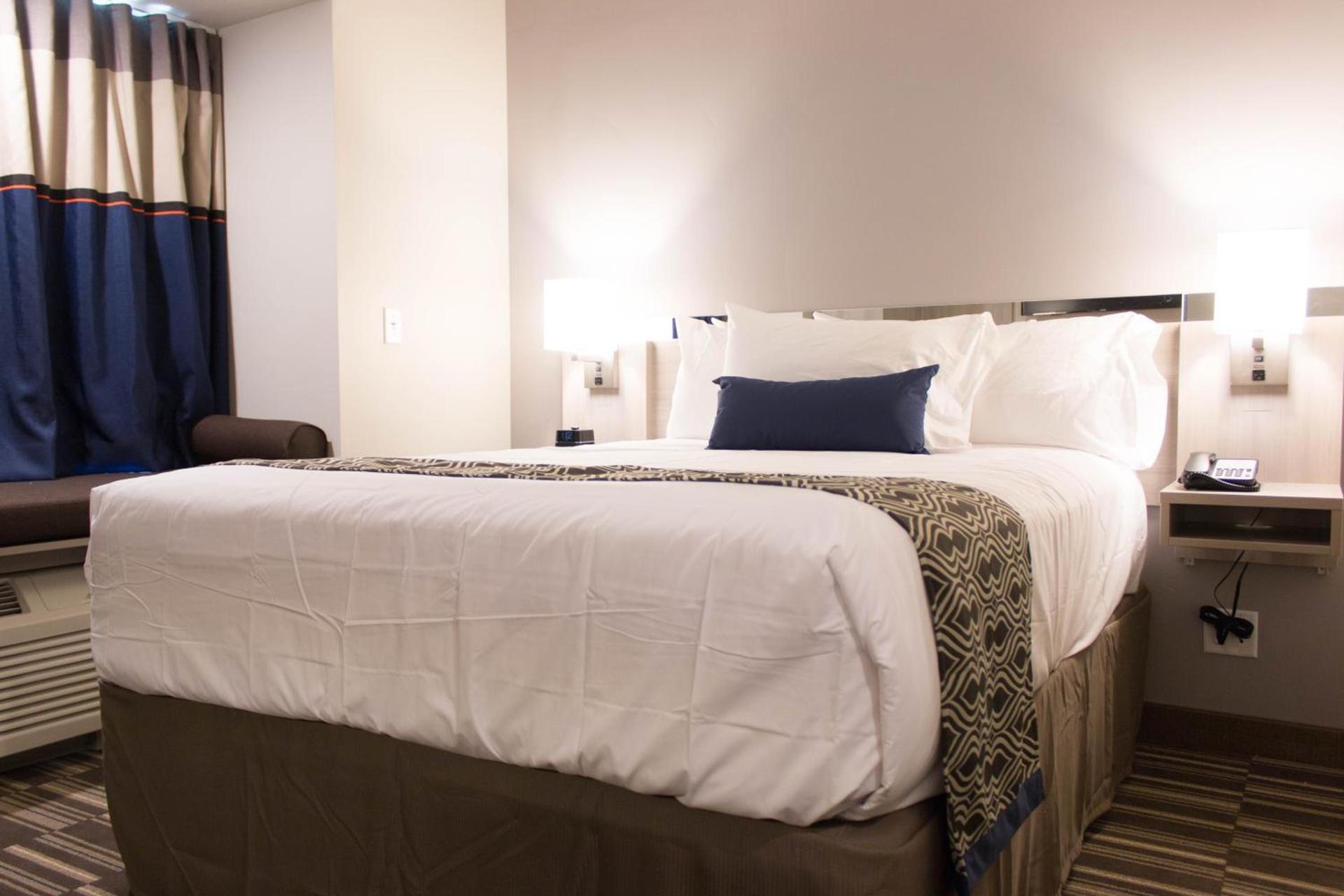 Microtel Inn & Suites by Wyndham Springville photo 14