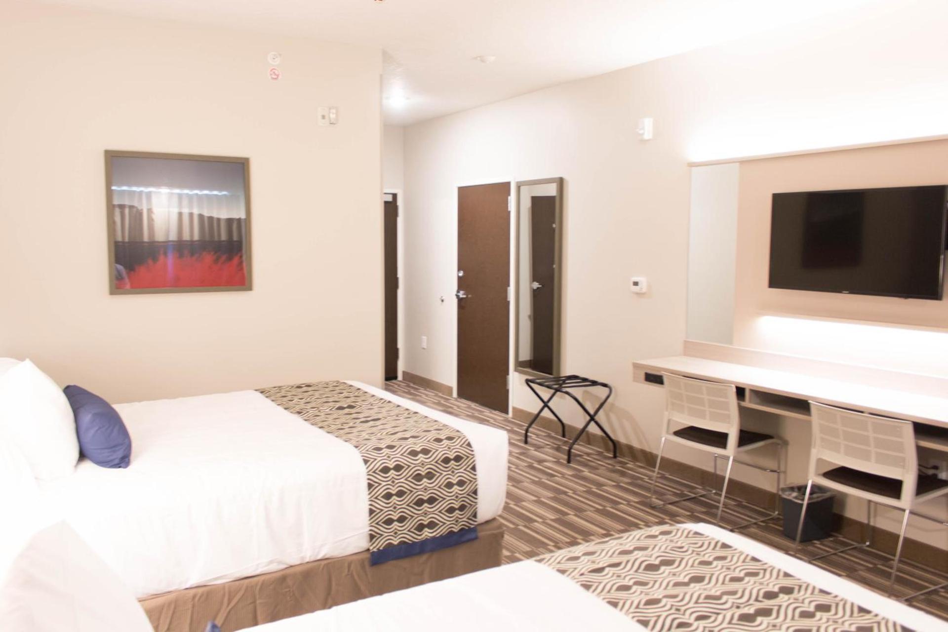 Microtel Inn & Suites by Wyndham Springville photo 16