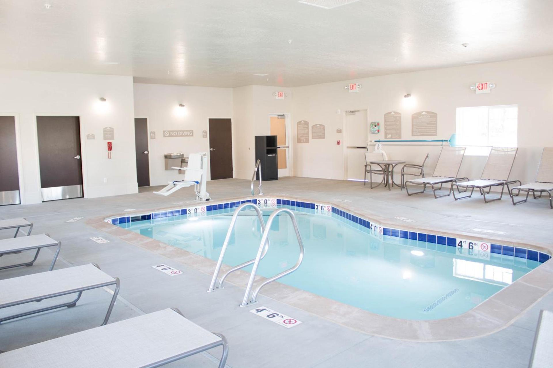 Microtel Inn & Suites by Wyndham Springville photo 39
