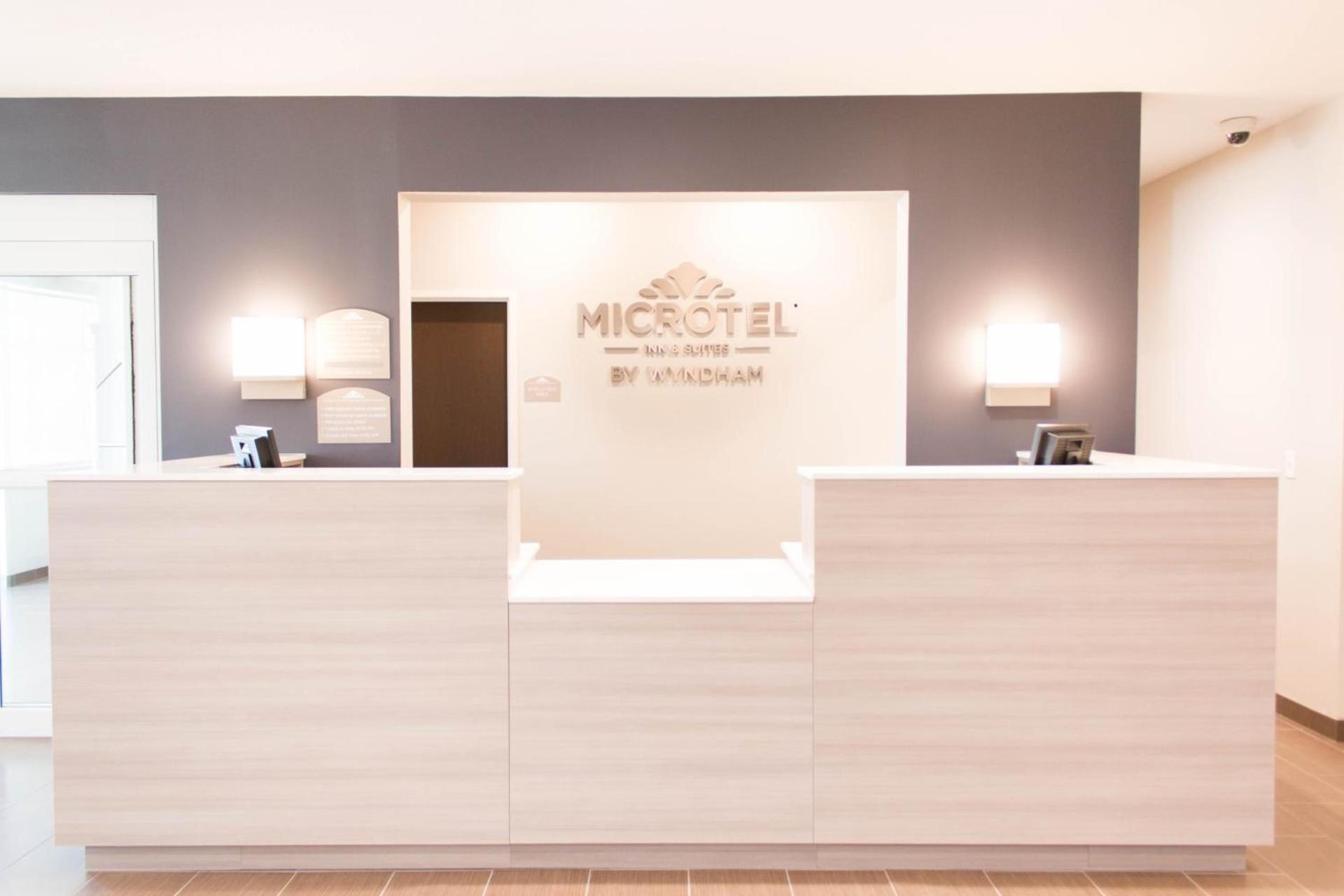 Microtel Inn & Suites by Wyndham Springville photo 24