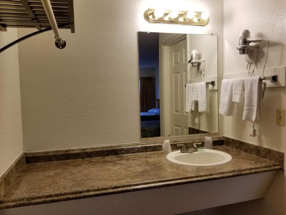 Nites Inn photo 5
