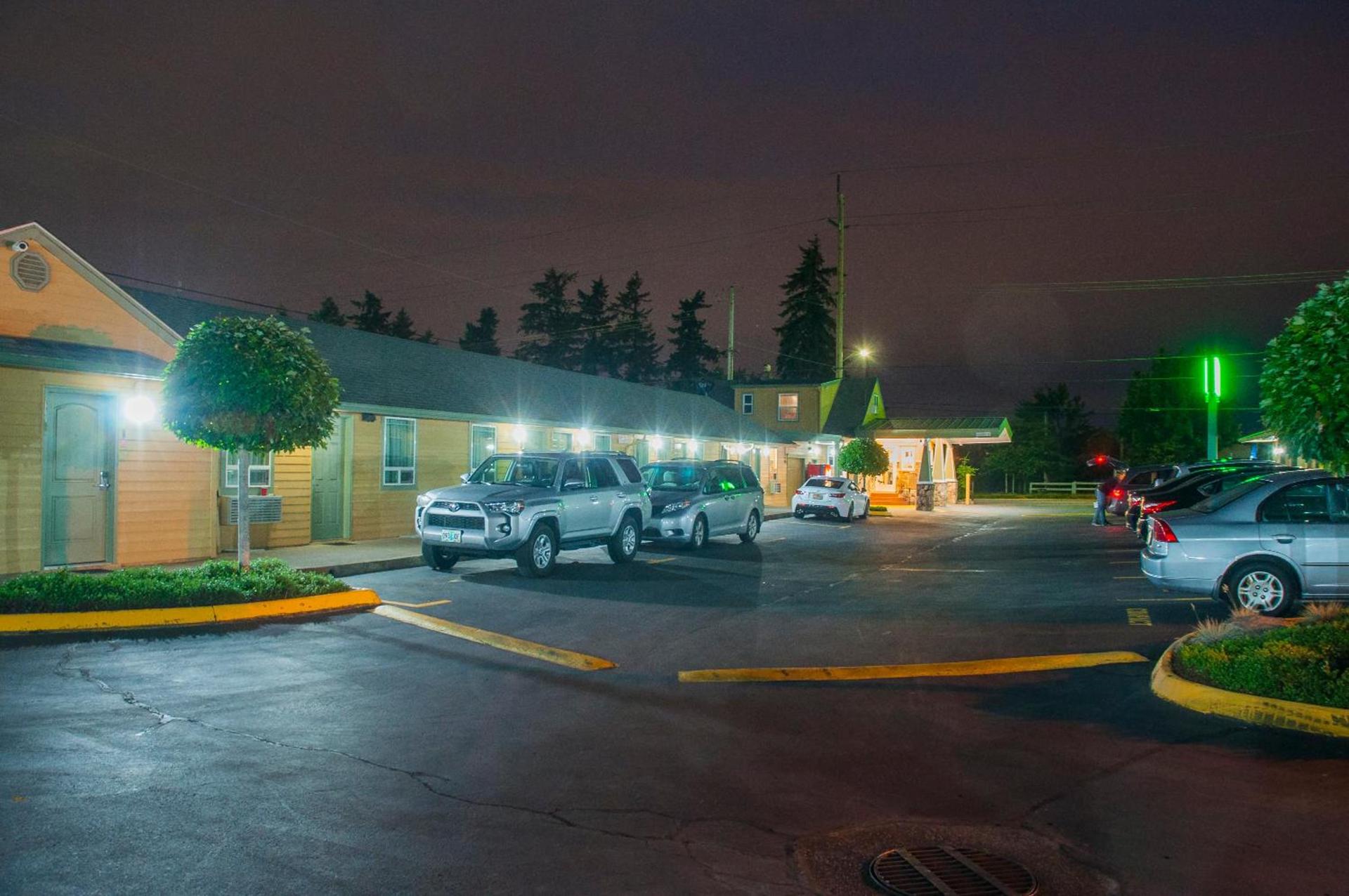 Nordic Inn and Suites photo 68