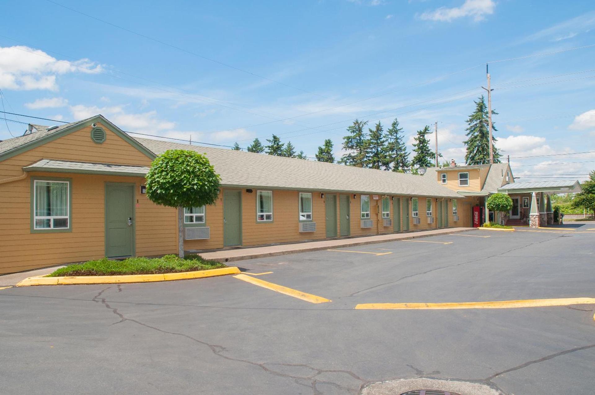 Nordic Inn and Suites photo 55