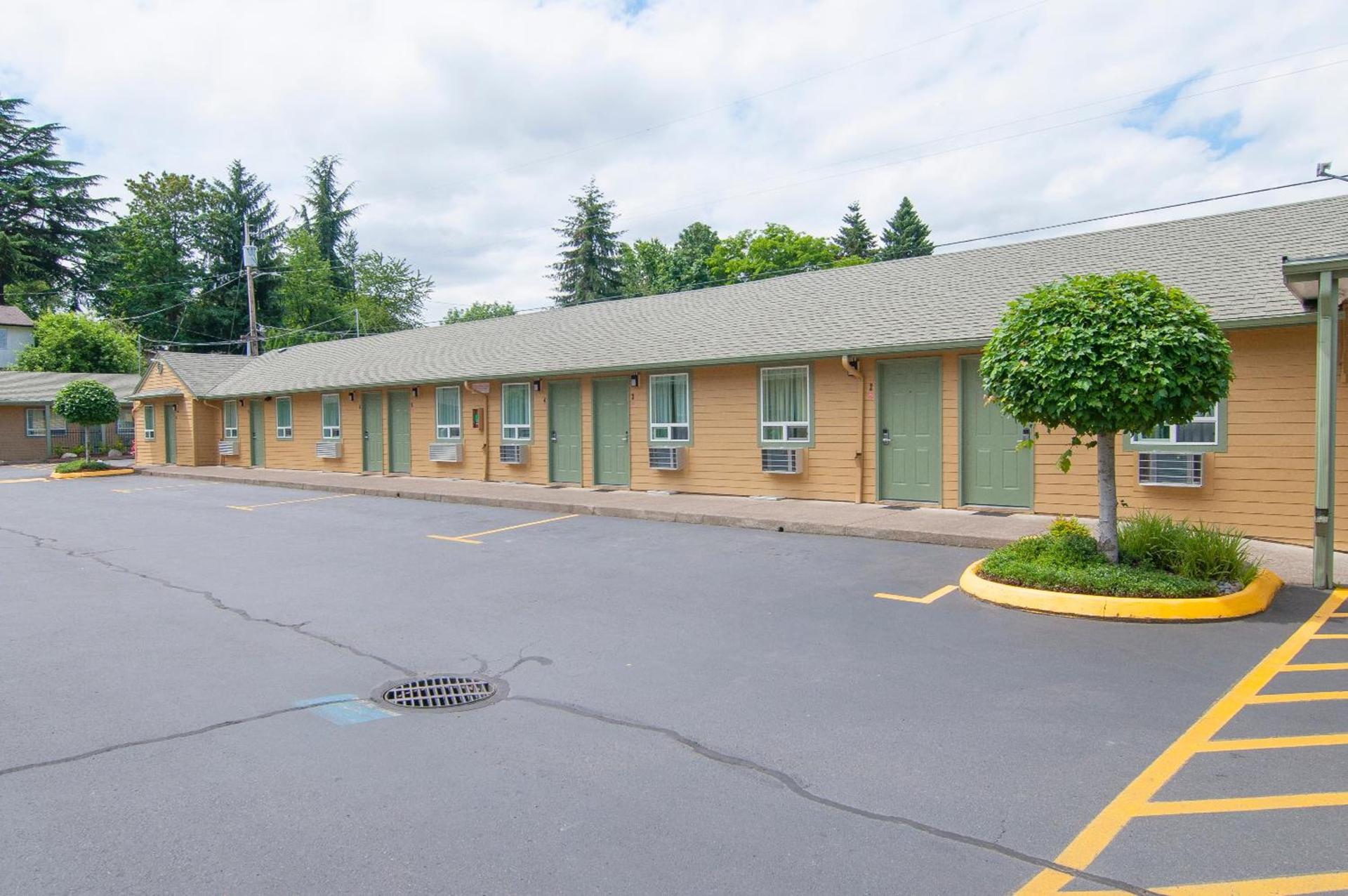 Nordic Inn and Suites photo 56