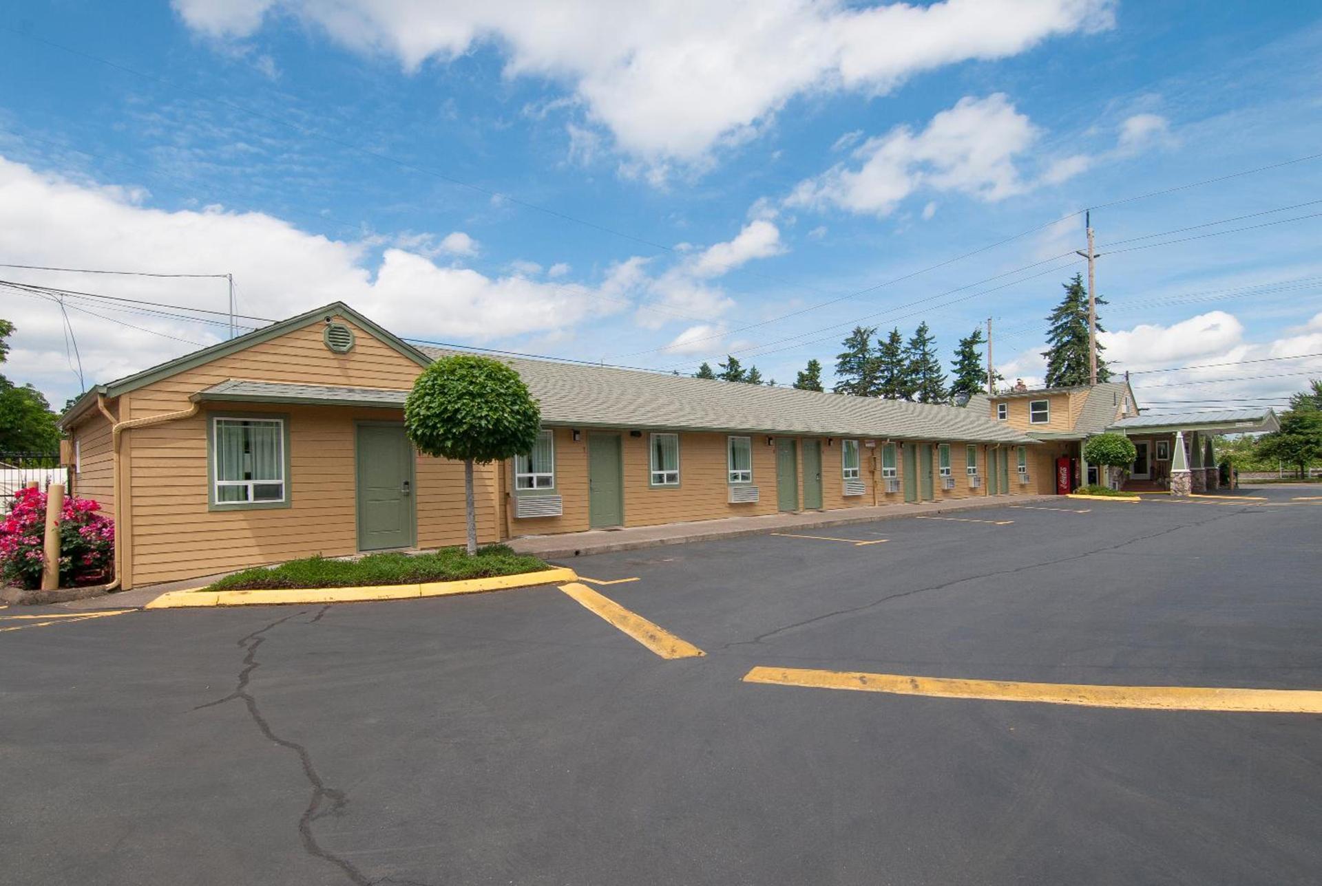 Nordic Inn and Suites photo 54