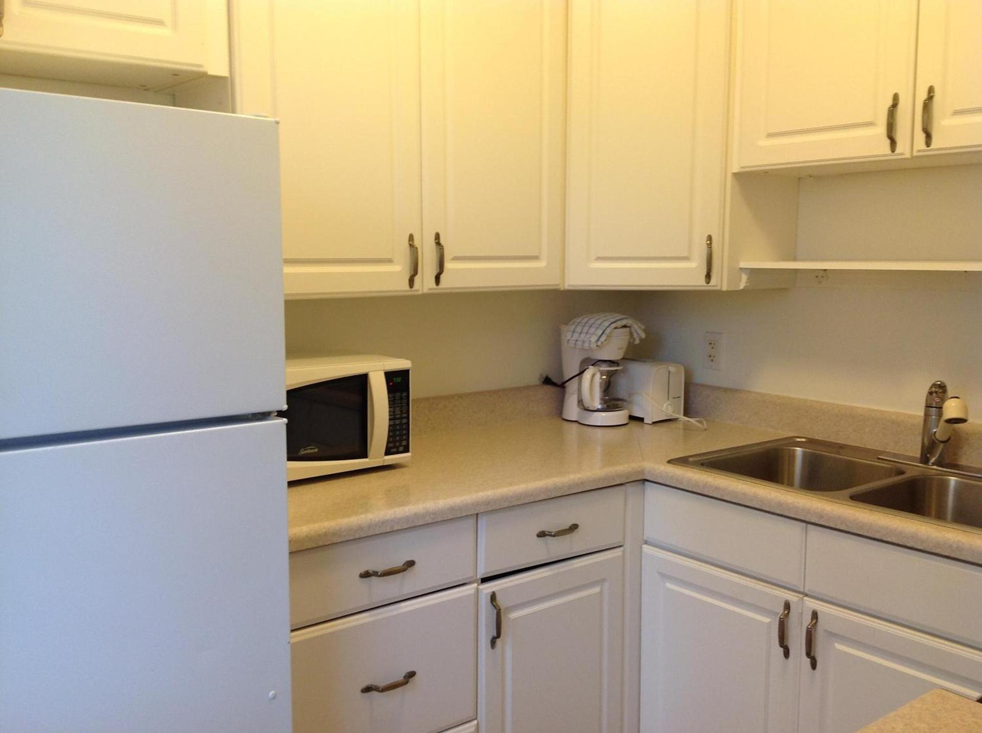 Summerland Suites photo 10
