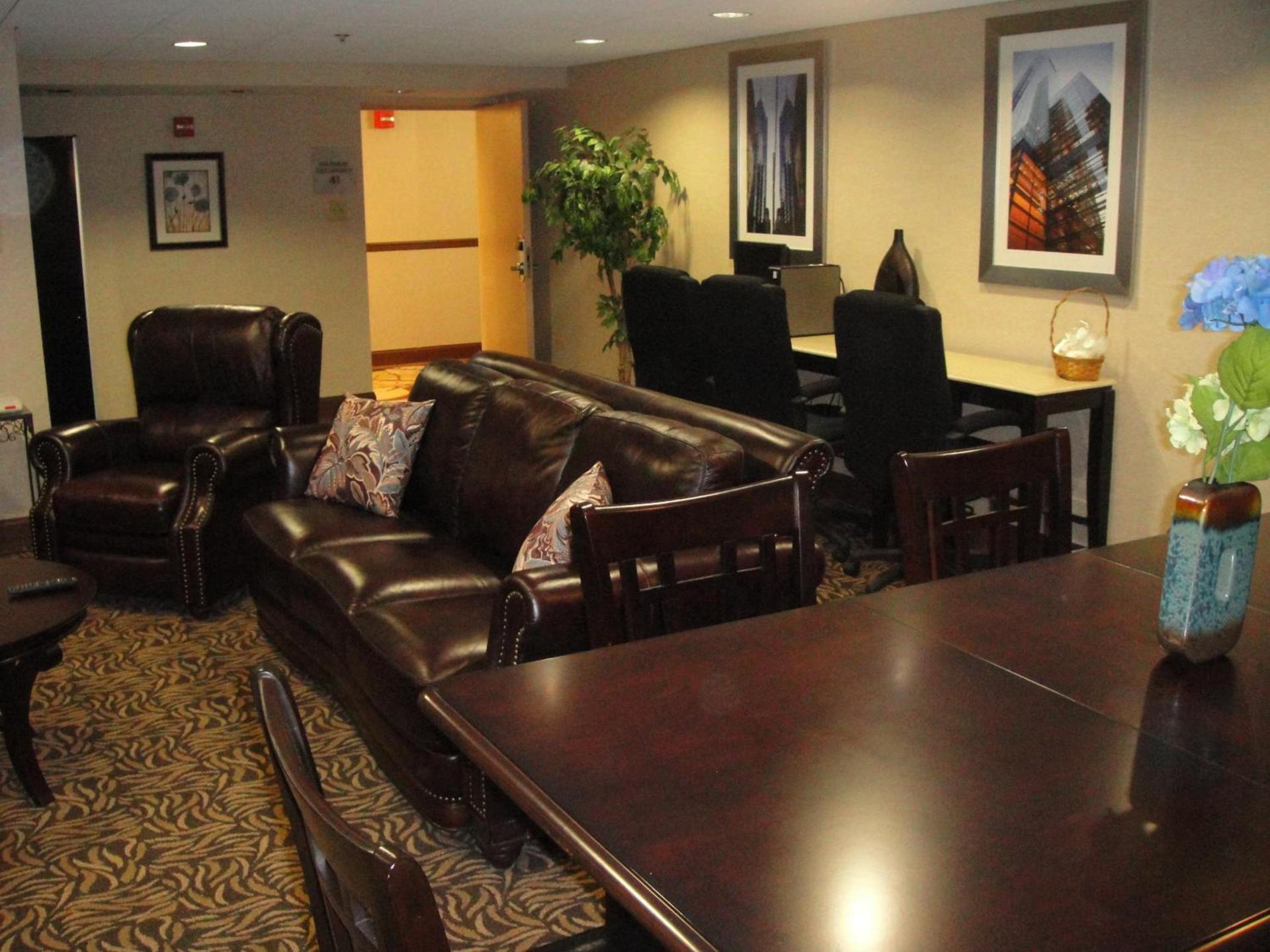 Quality Hotel Philadelphia Airport photo 15