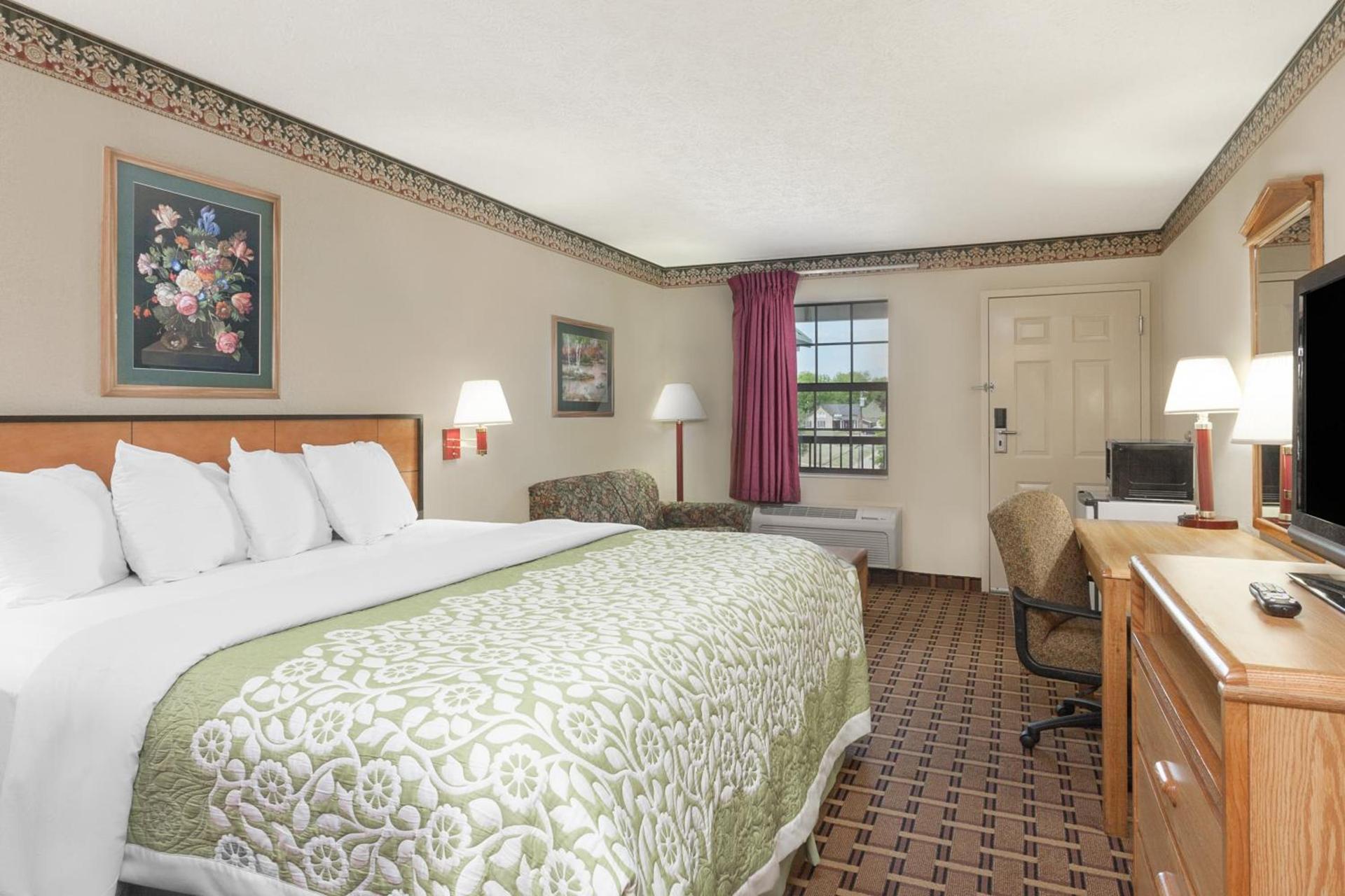 Days Inn by Wyndham Lexington photo 5