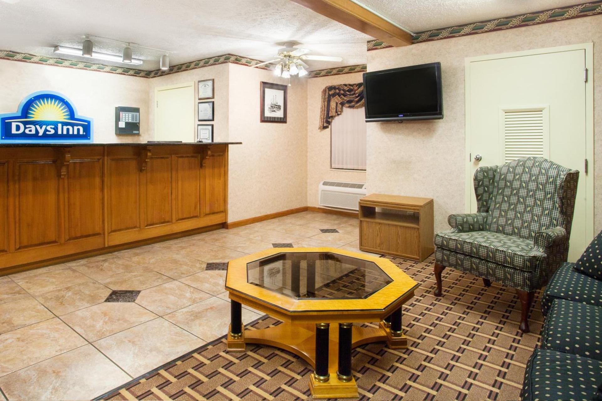 Days Inn by Wyndham Lexington photo 8