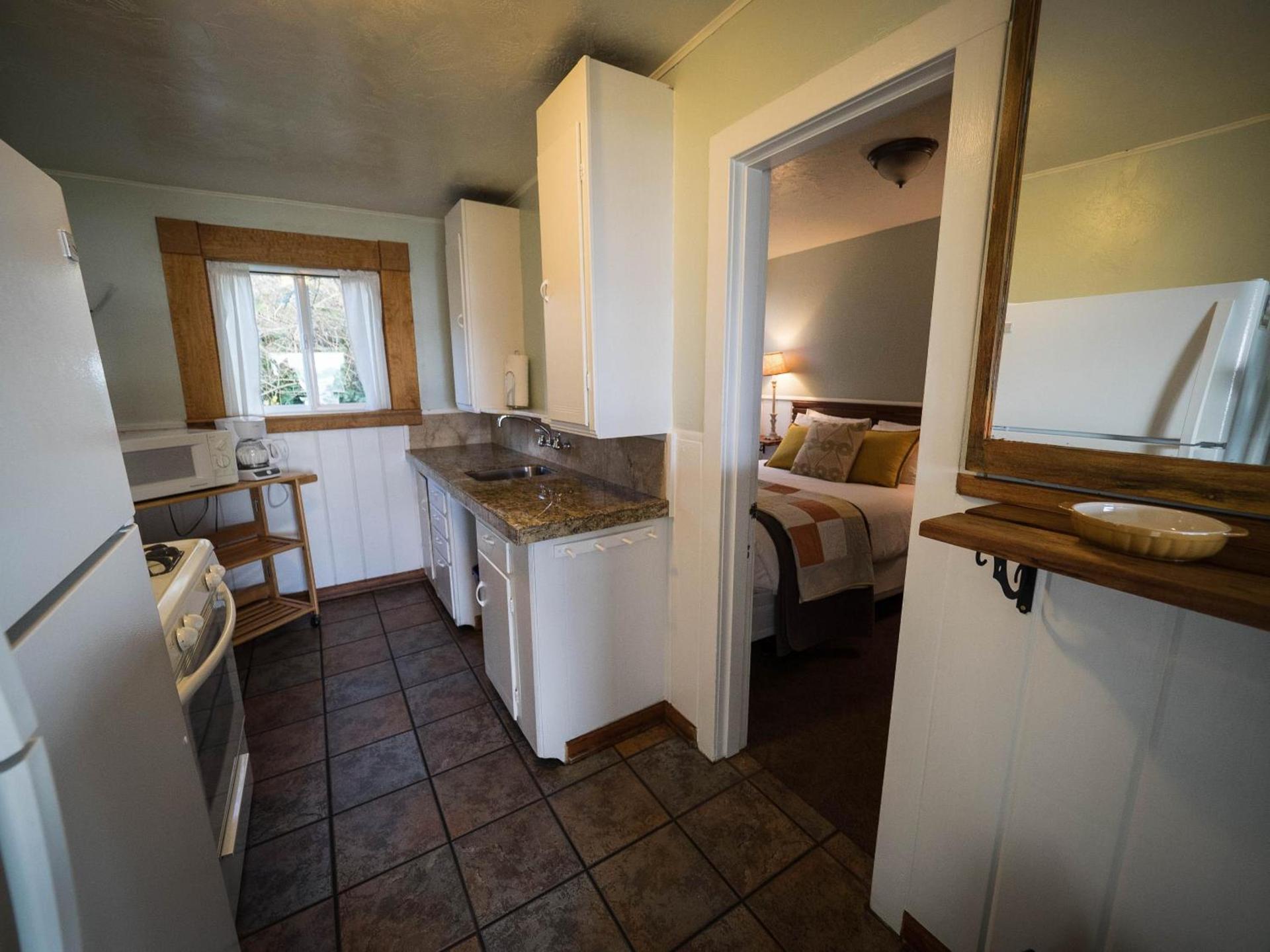Agate Beach Motel photo 55