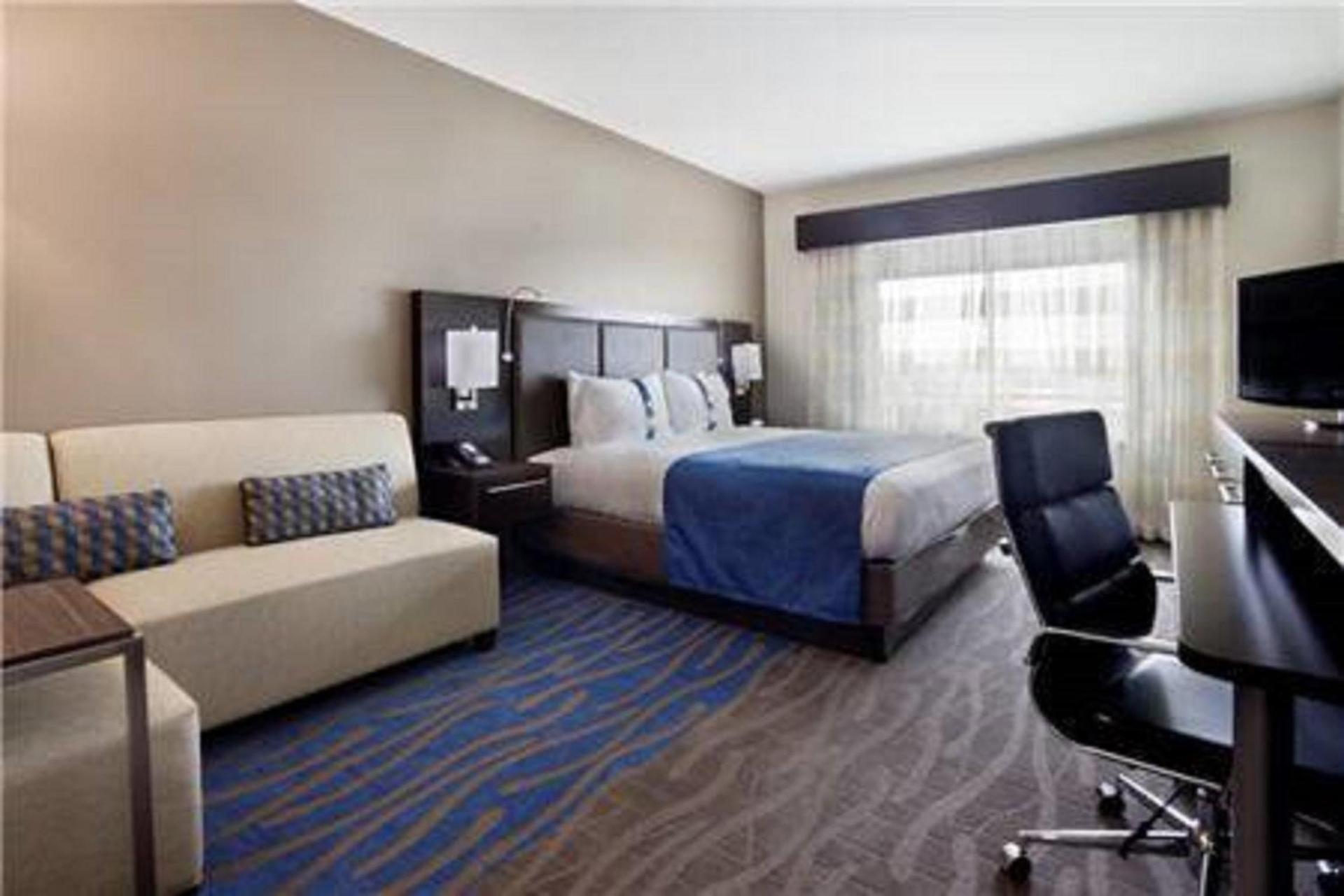 Holiday Inn & Suites San Antonio Northwest by IHG photo 15