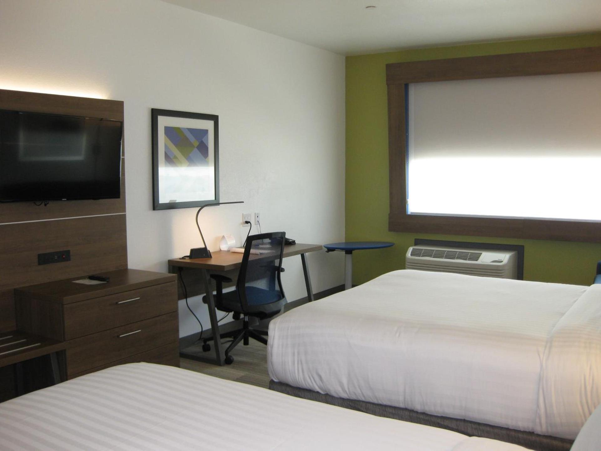 Holiday Inn Express & Suites - Houston NW - Cypress Grand Pky by IHG photo 9