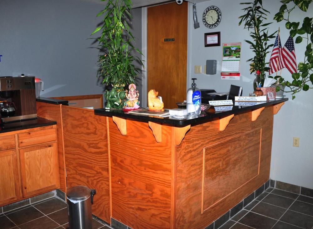 Bestway Inn photo 6