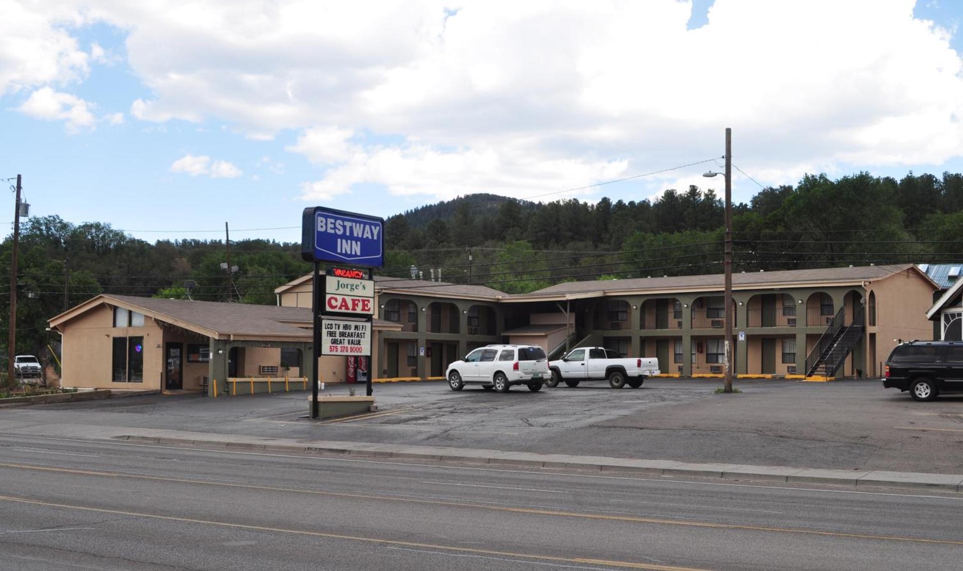 Bestway Inn photo 1
